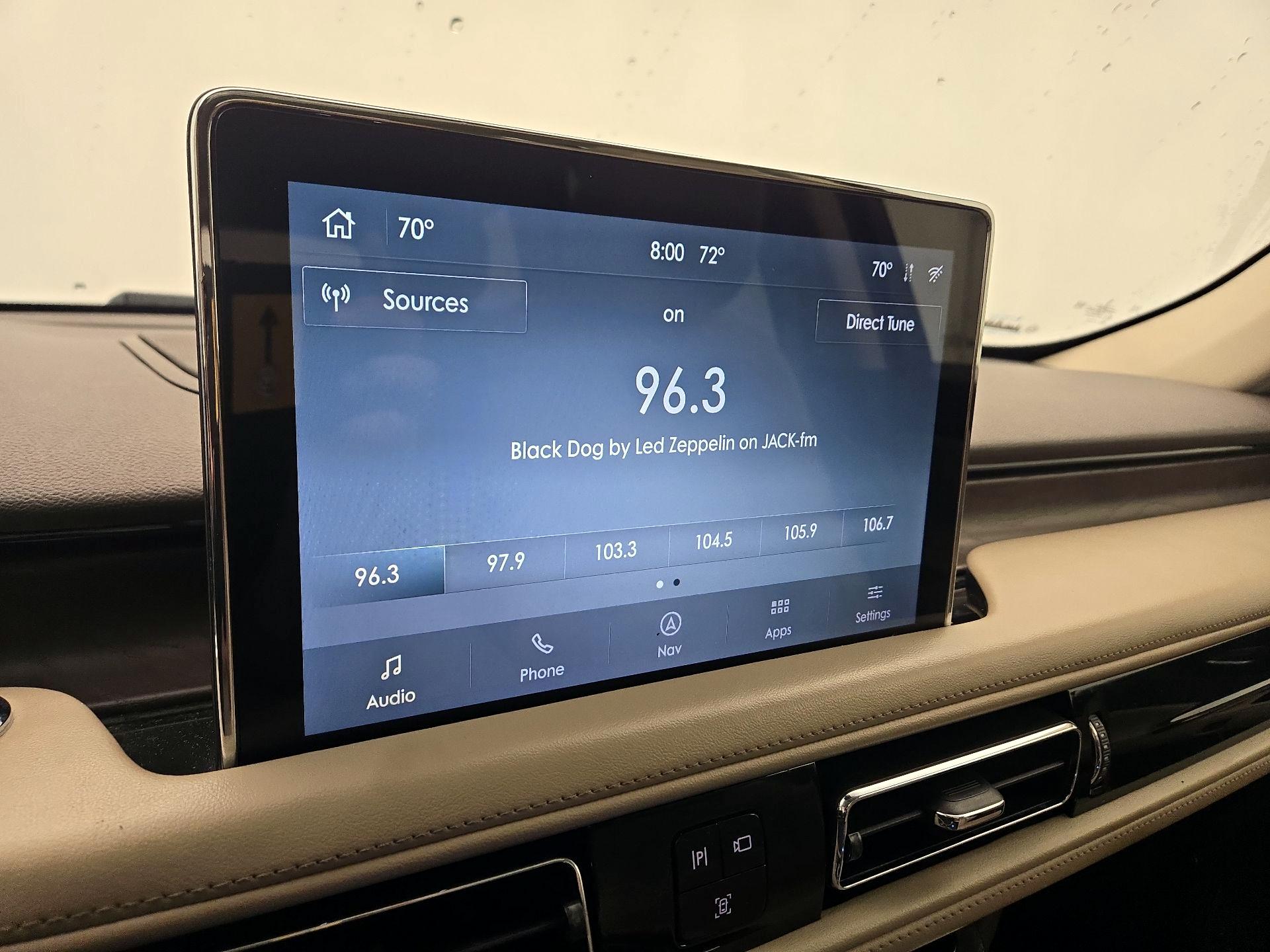 Thumbnail: 2020 Lincoln Aviator - 16