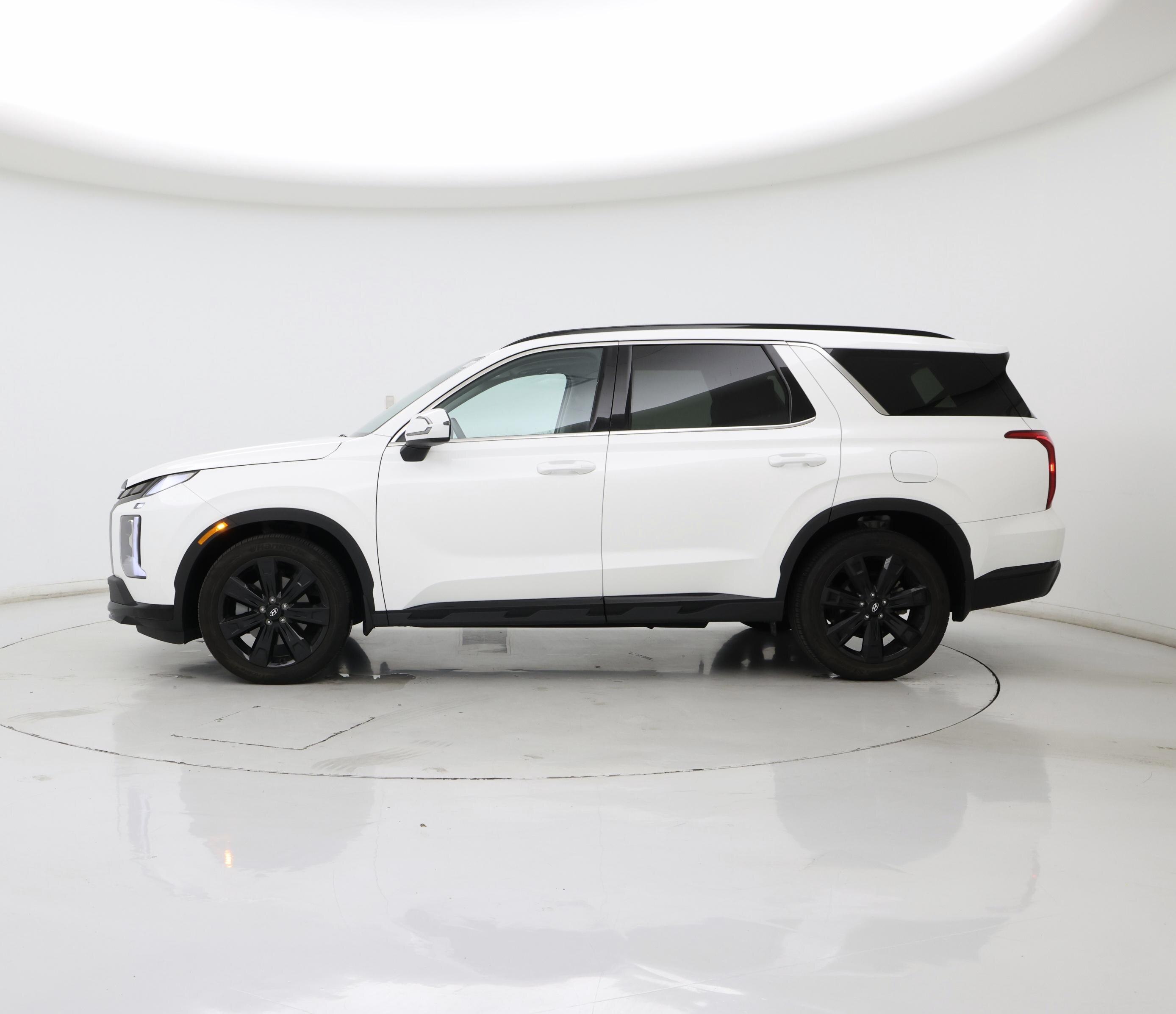 Thumbnail: 2023 Hyundai Palisade - 3
