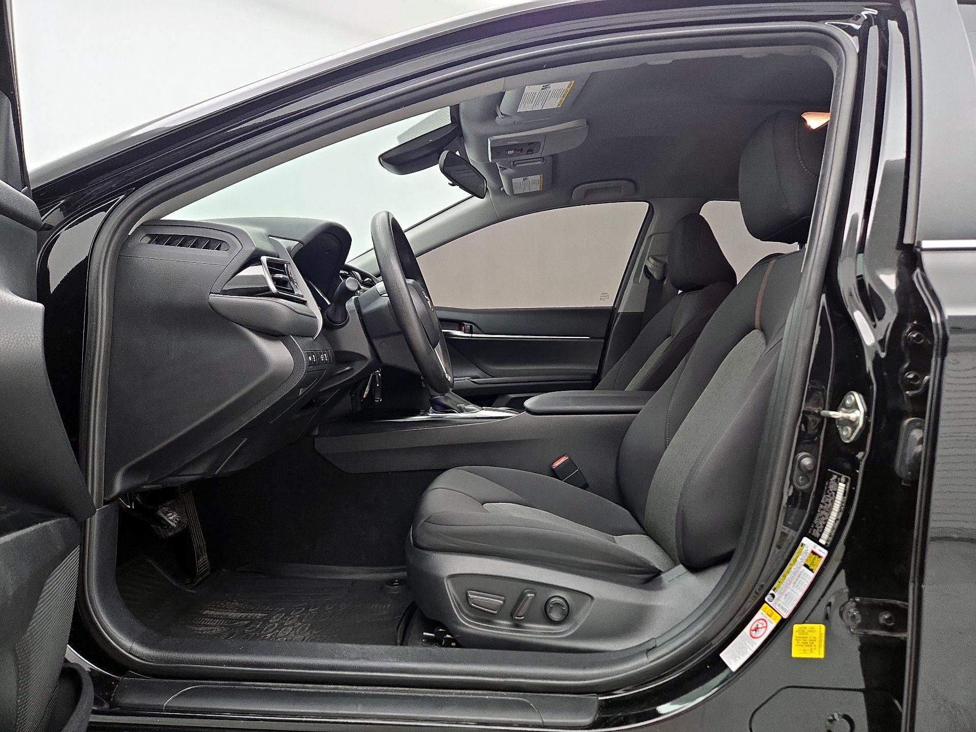 Thumbnail: 2019 Toyota Camry - 11
