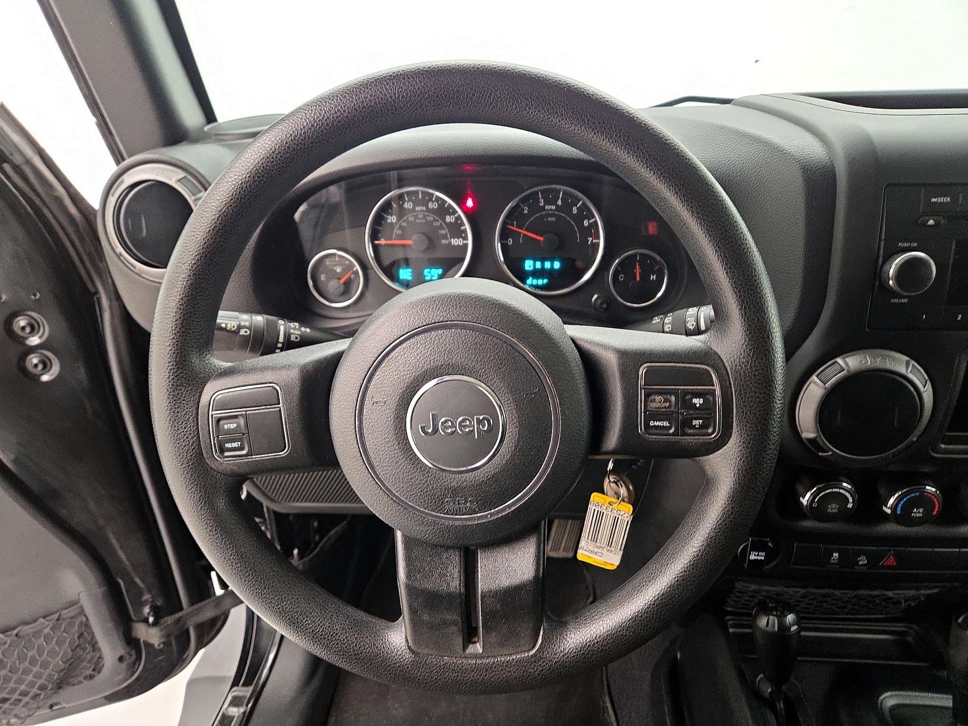 Thumbnail: 2016 Jeep Wrangler - 10