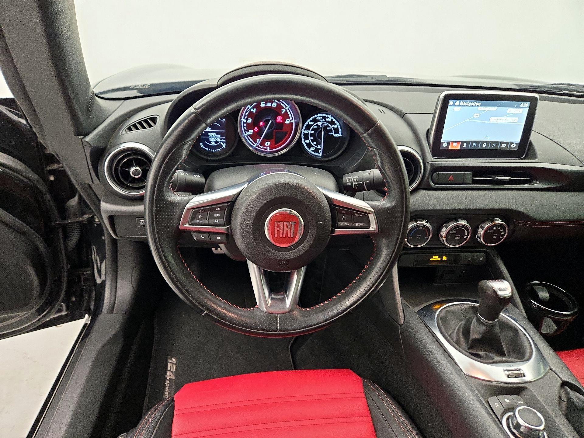 Thumbnail: 2018 Fiat 124 Spider - 10
