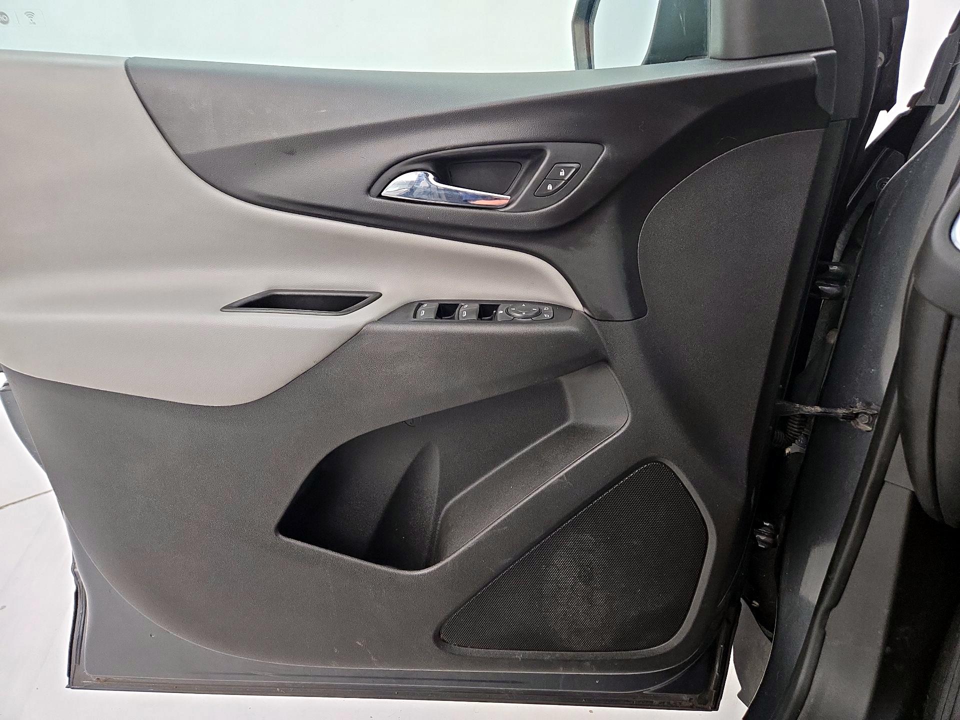 Thumbnail: 2018 Chevrolet Equinox - 12