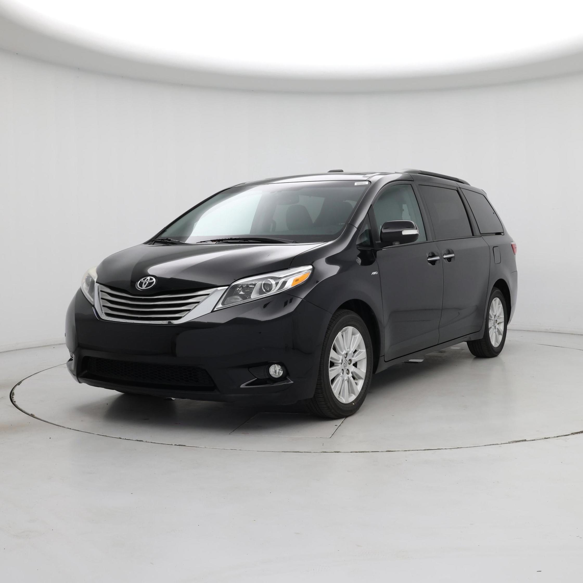Thumbnail: 2016 Toyota Sienna - 4