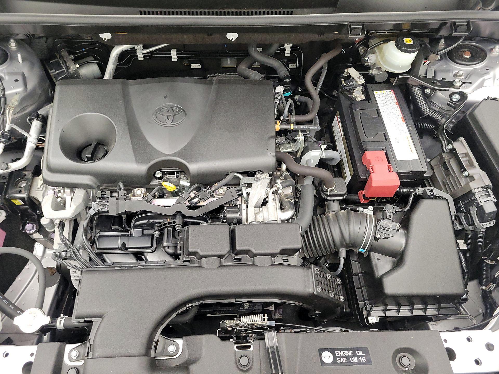 Thumbnail: 2020 Toyota RAV4 - 18