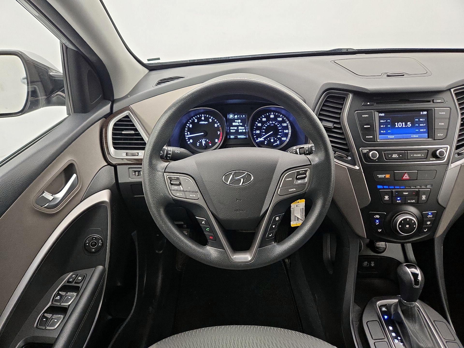 Thumbnail: 2018 Hyundai Santa Fe - 10