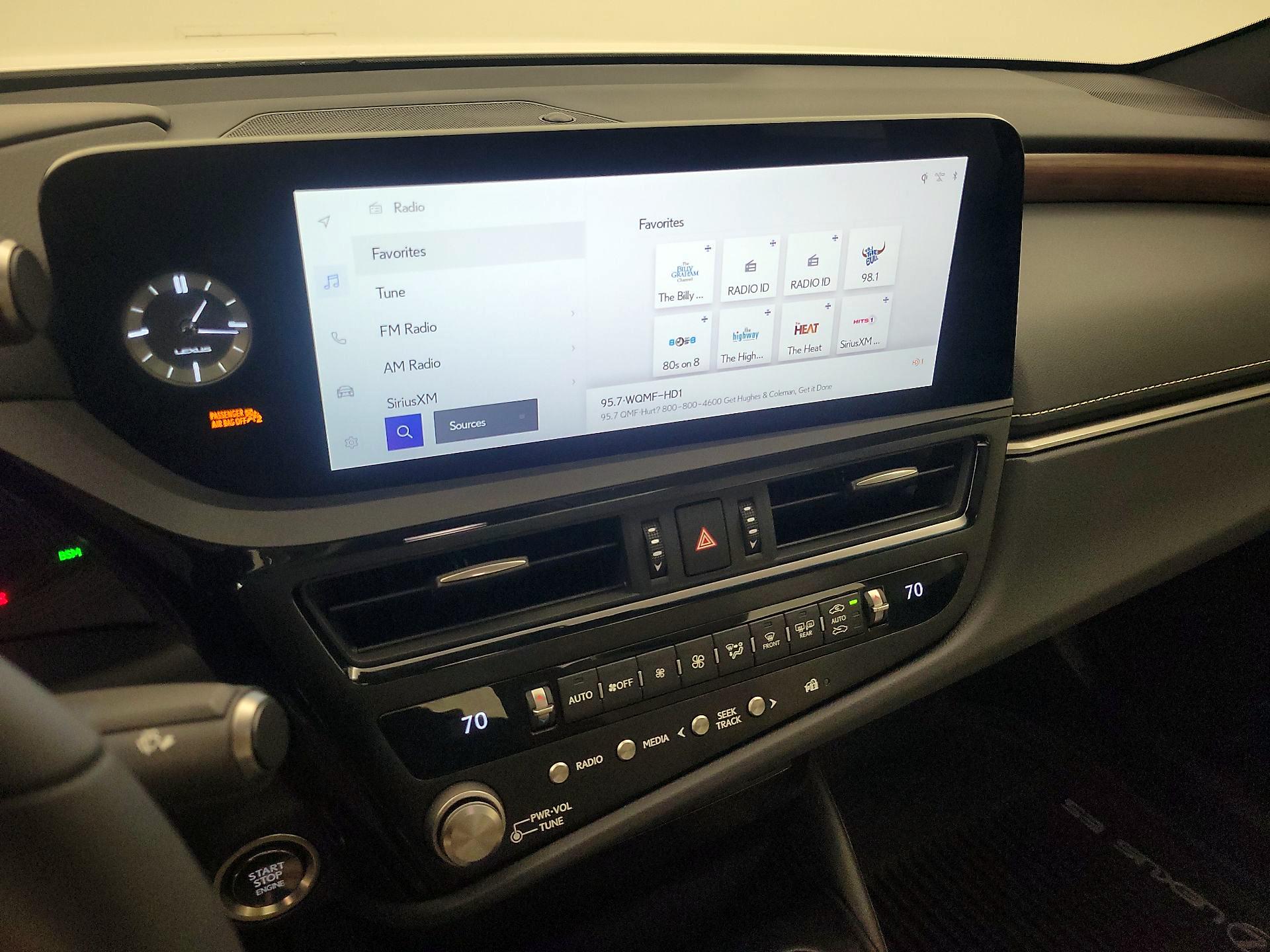 Thumbnail: 2024 Lexus ES - 13