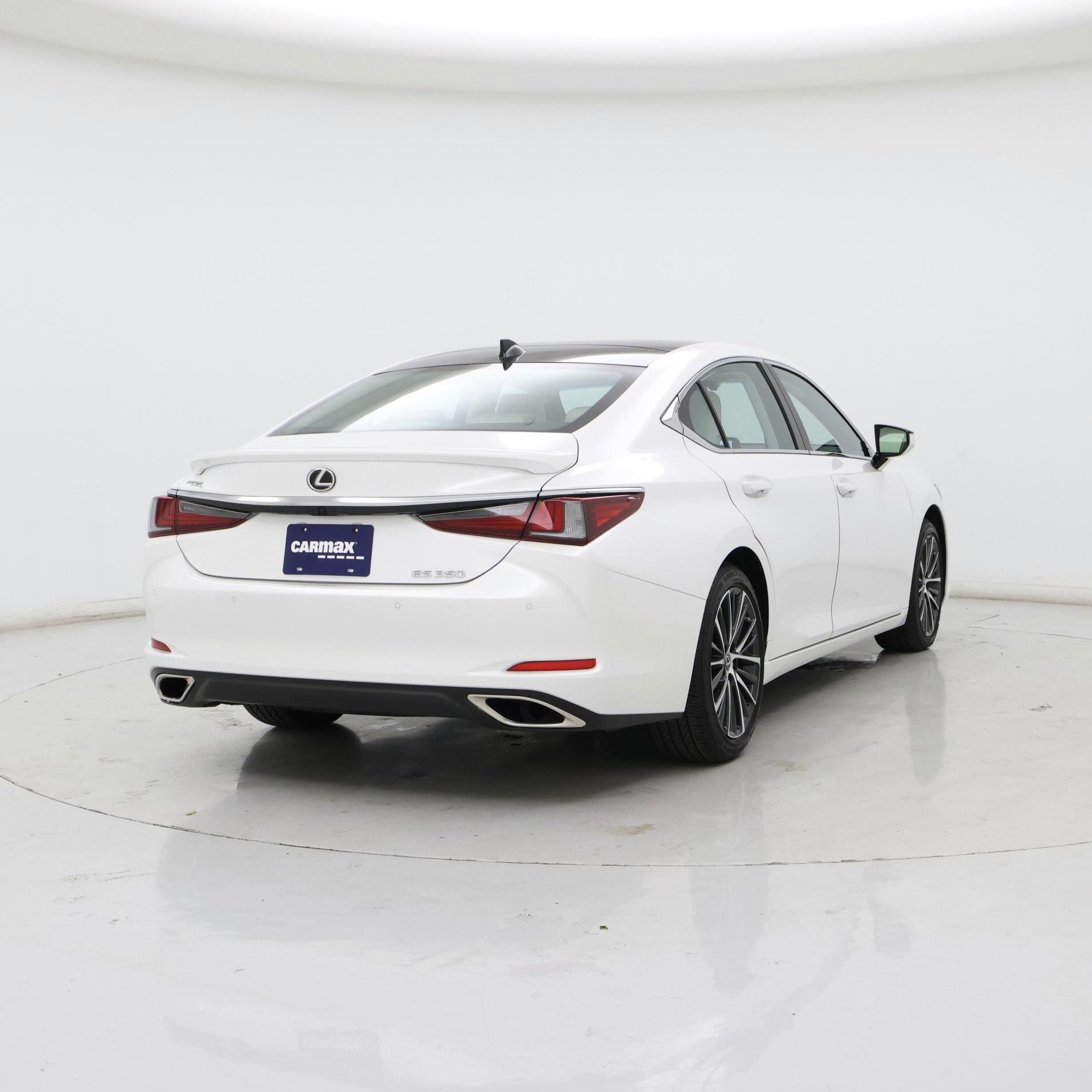Thumbnail: 2024 Lexus ES - 8