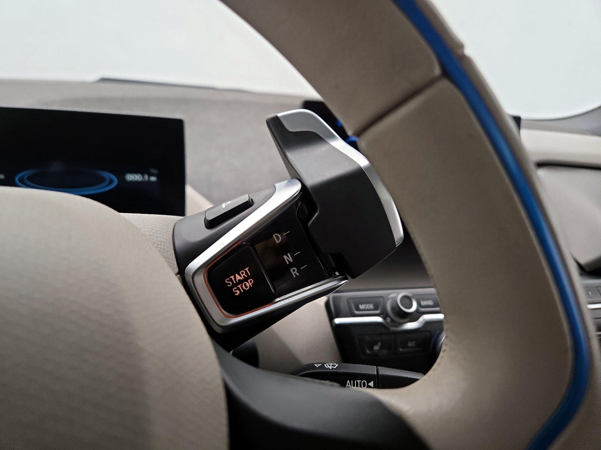 Thumbnail: 2017 BMW i3 - 17
