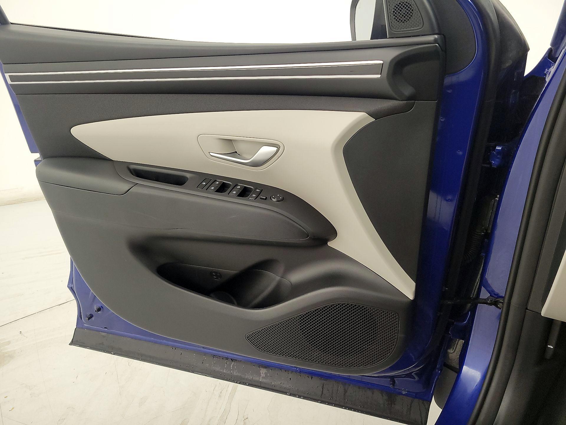 Thumbnail: 2023 Hyundai Tucson - 12