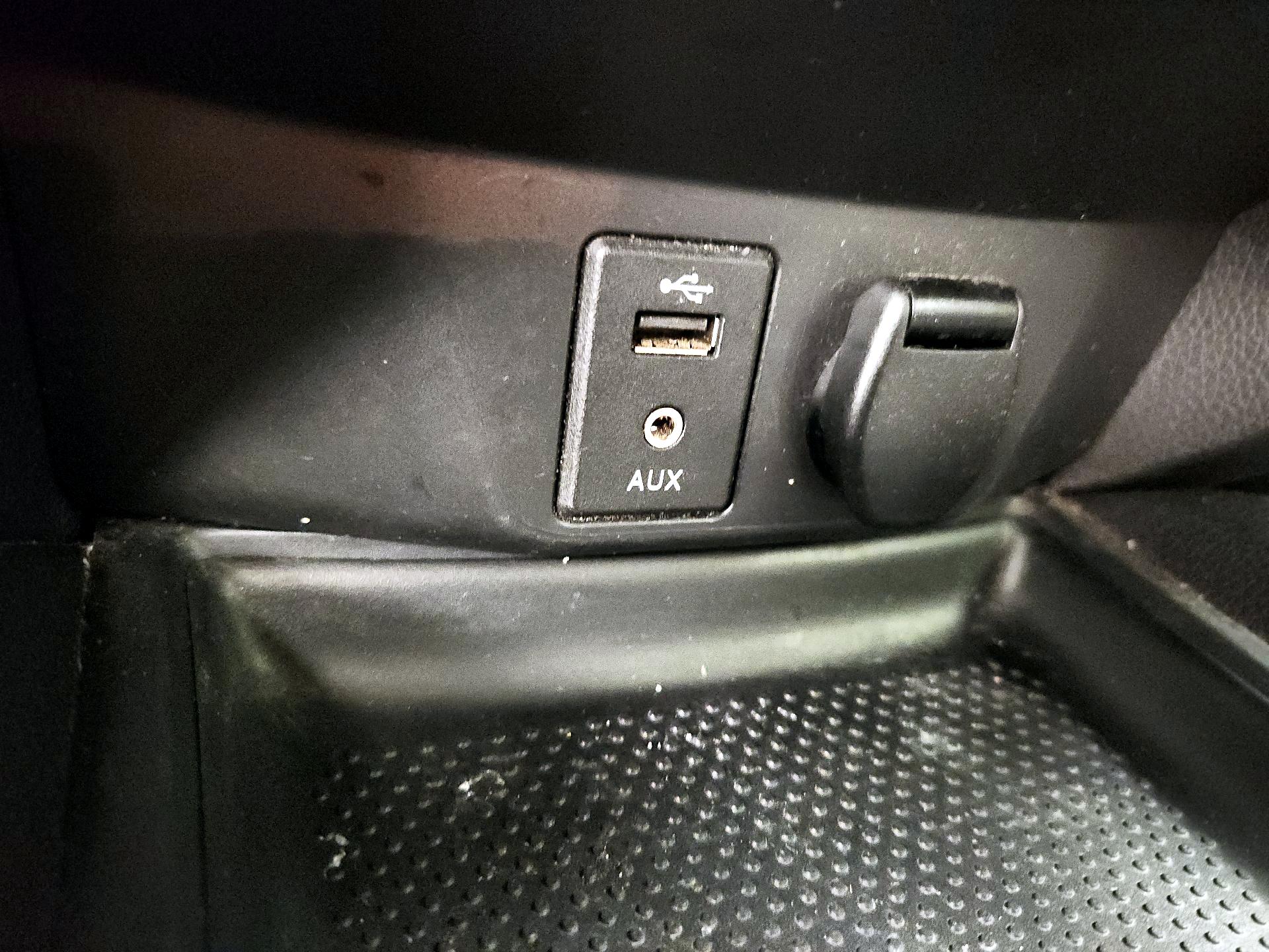 Thumbnail: 2016 Nissan Rogue - 18