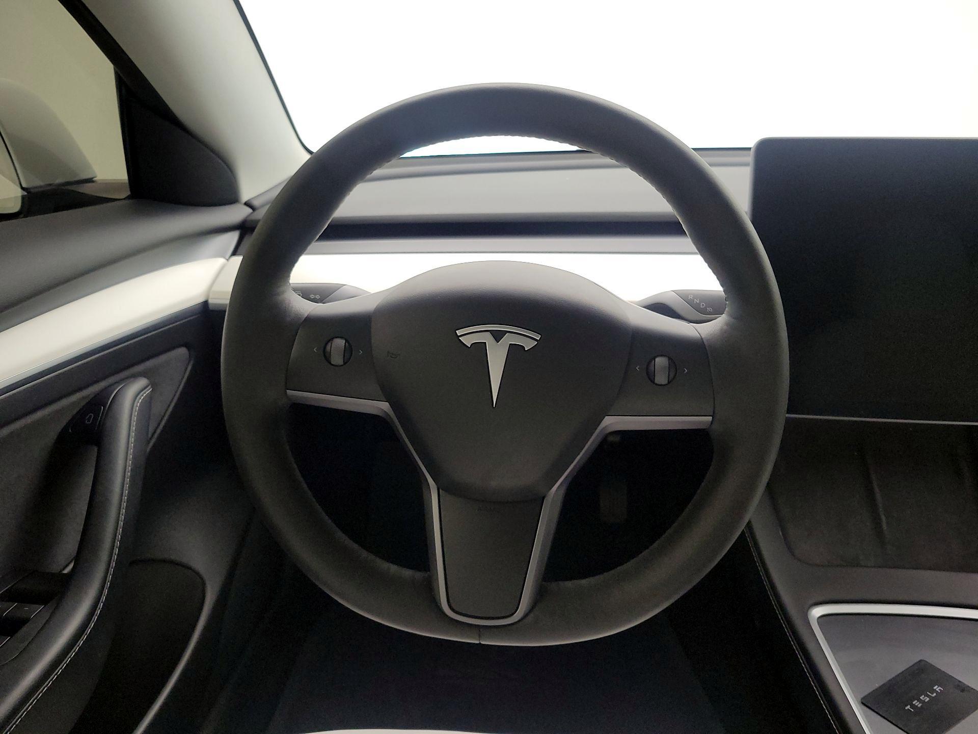 Thumbnail: 2022 Tesla Model 3 - 10