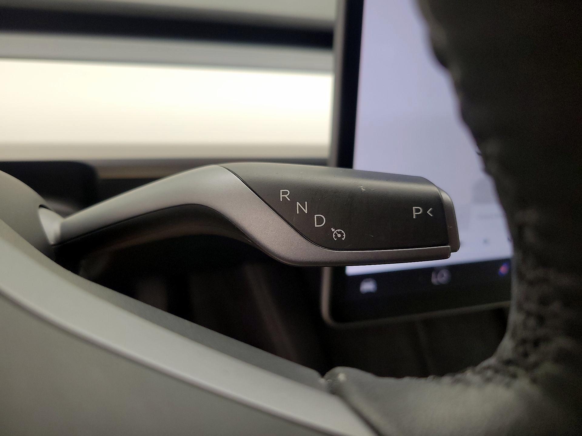Thumbnail: 2022 Tesla Model 3 - 16