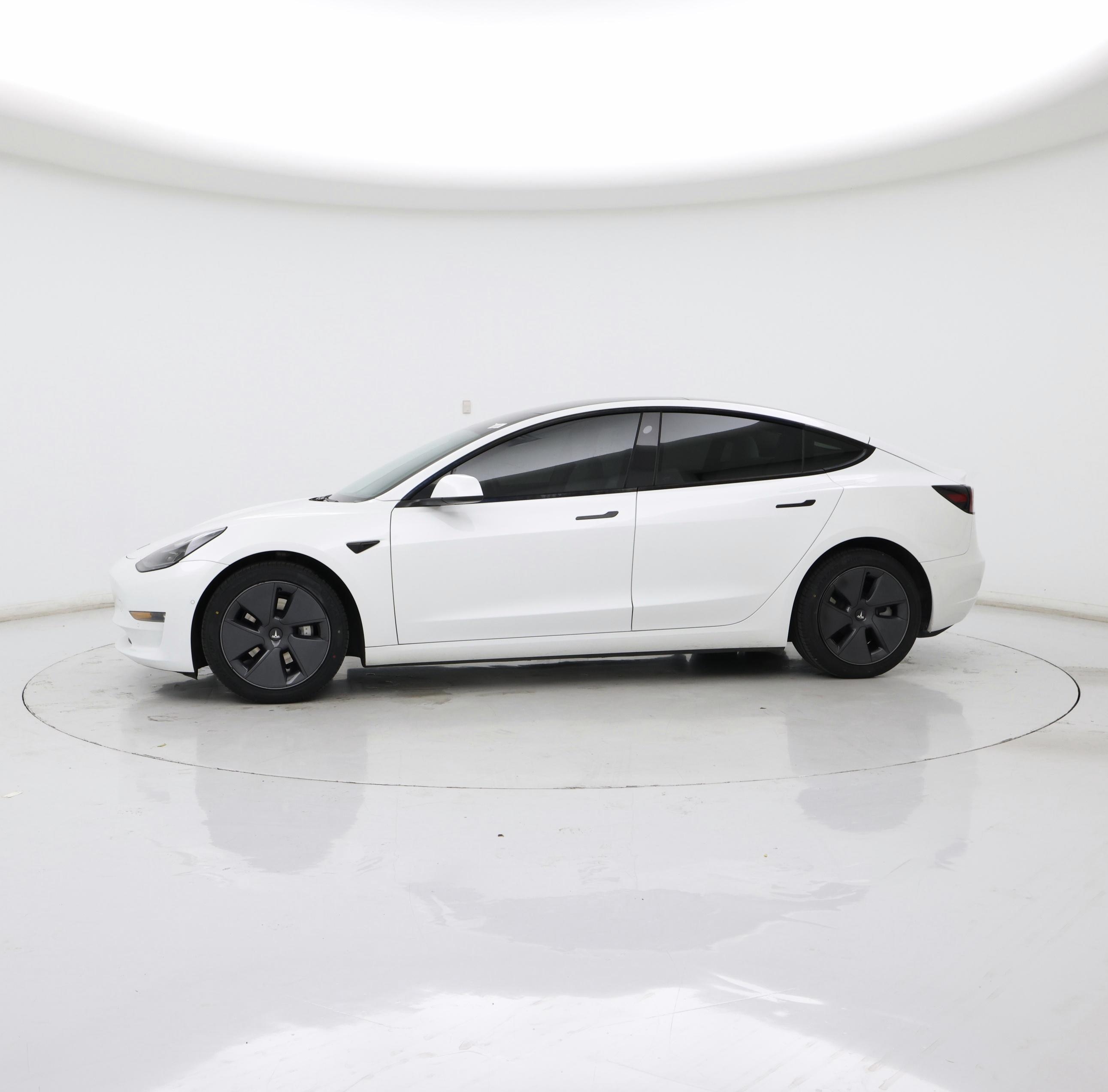 Thumbnail: 2022 Tesla Model 3 - 3