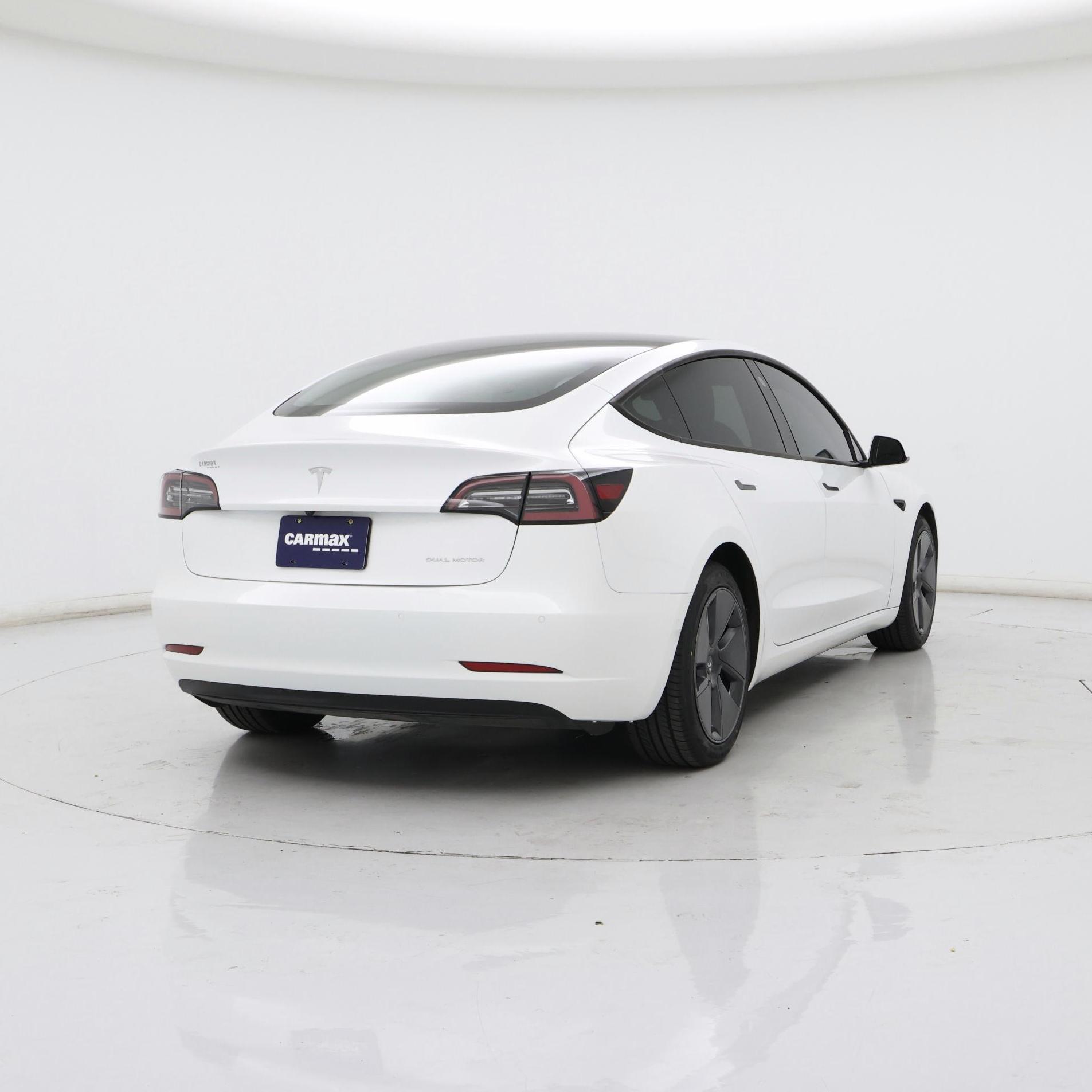Thumbnail: 2022 Tesla Model 3 - 8