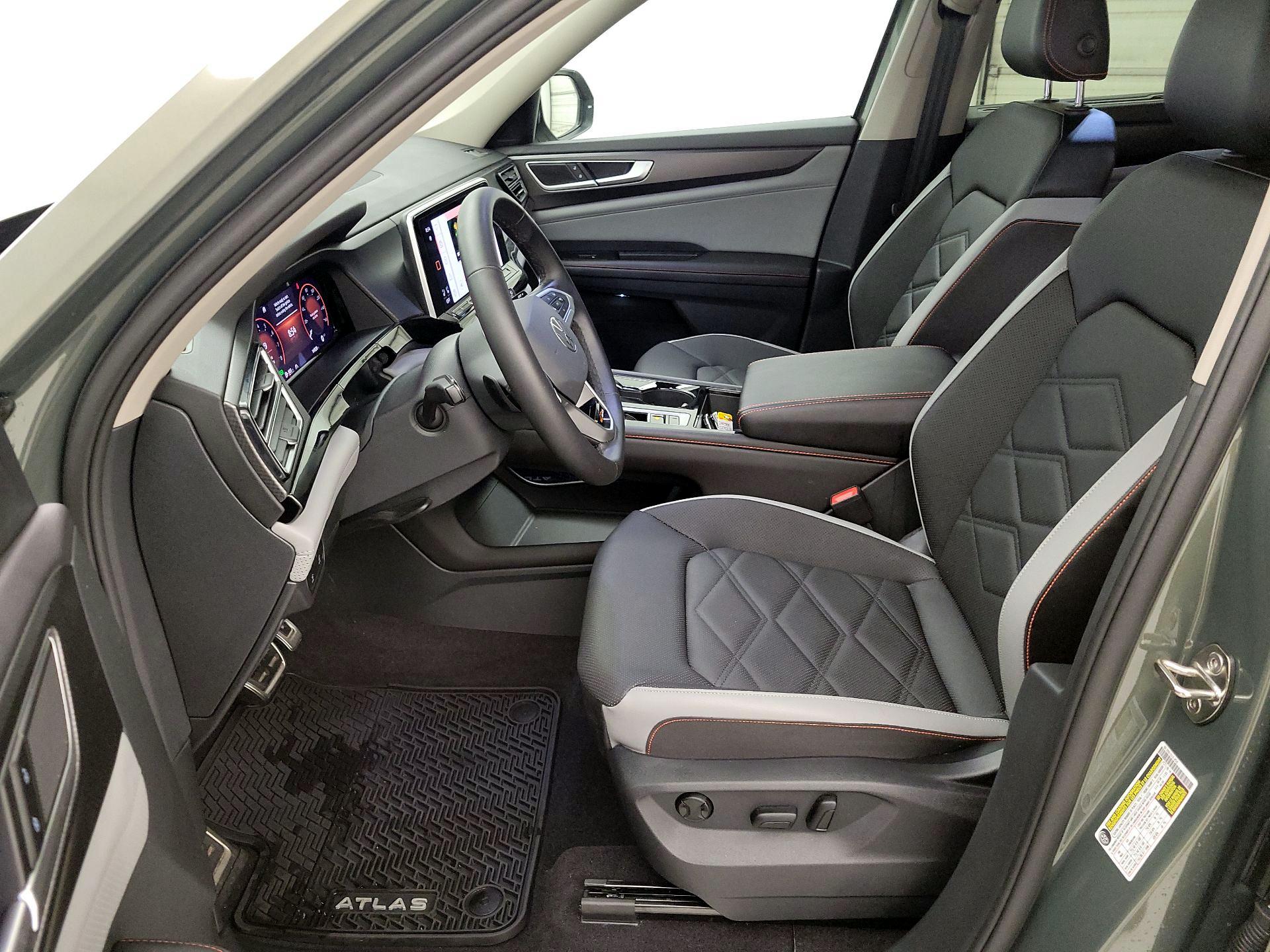 Thumbnail: 2024 Volkswagen Atlas - 11