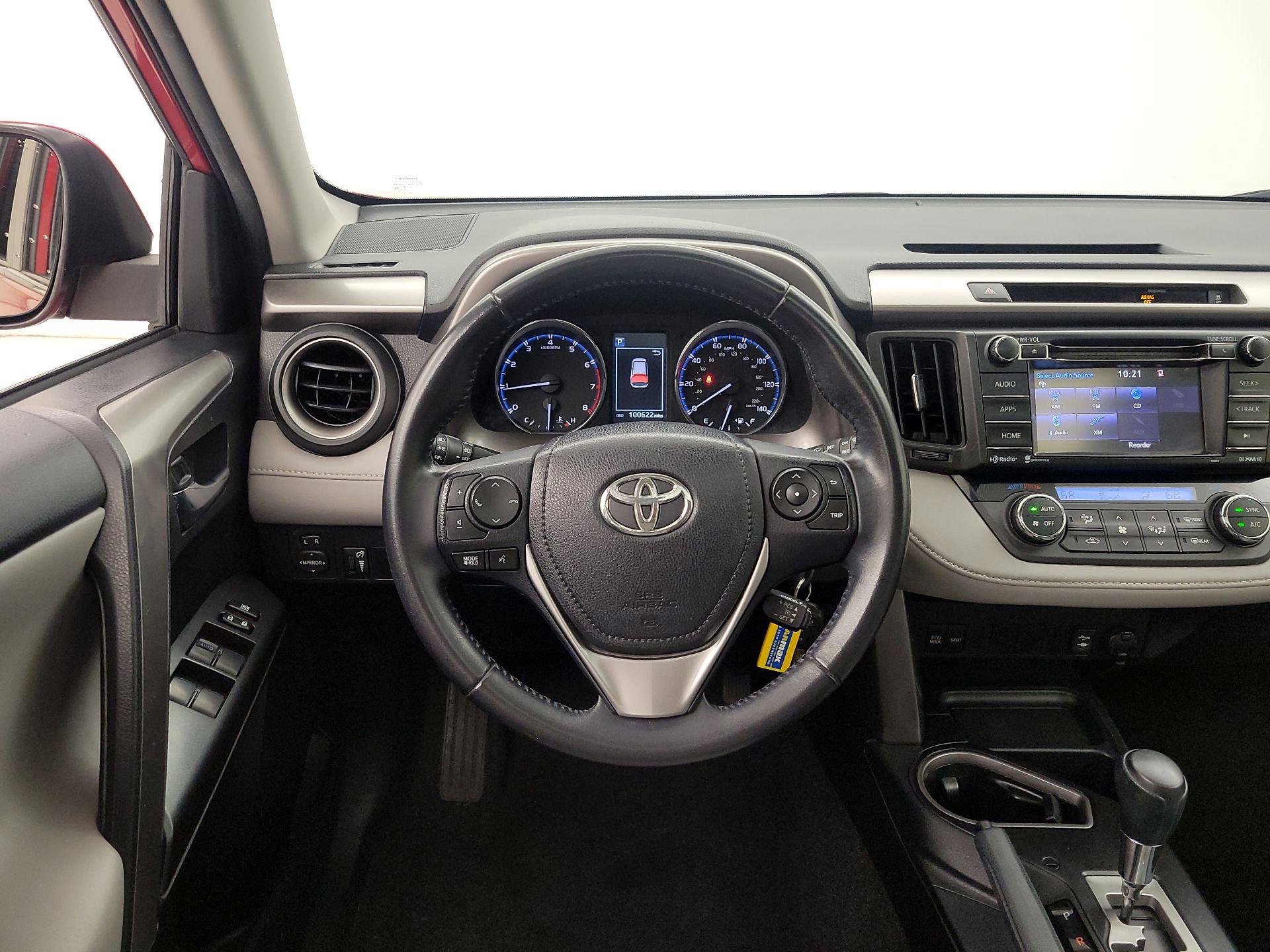 Thumbnail: 2016 Toyota RAV4 - 10