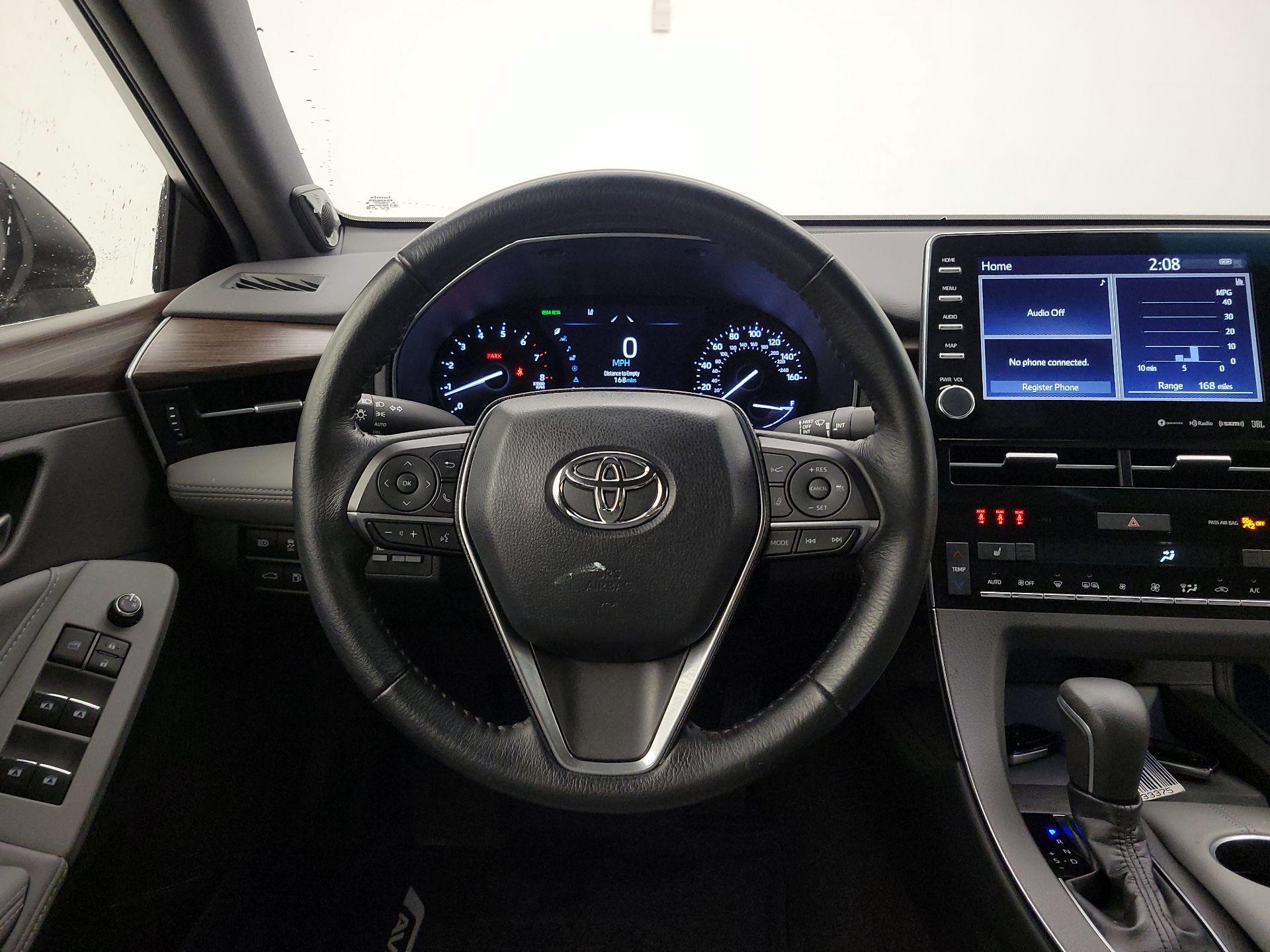 Thumbnail: 2019 Toyota Avalon - 10