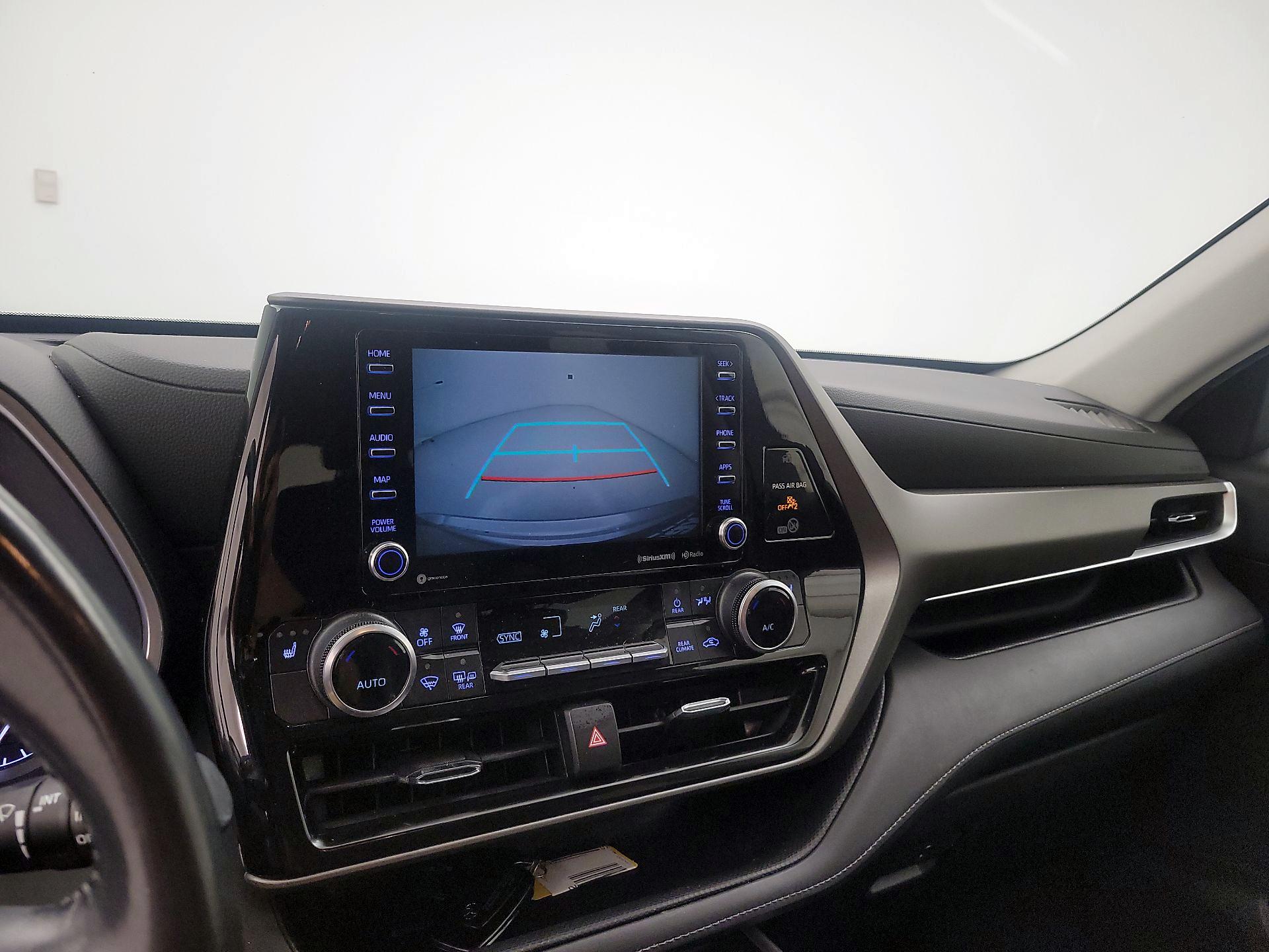 Thumbnail: 2021 Toyota Highlander - 13