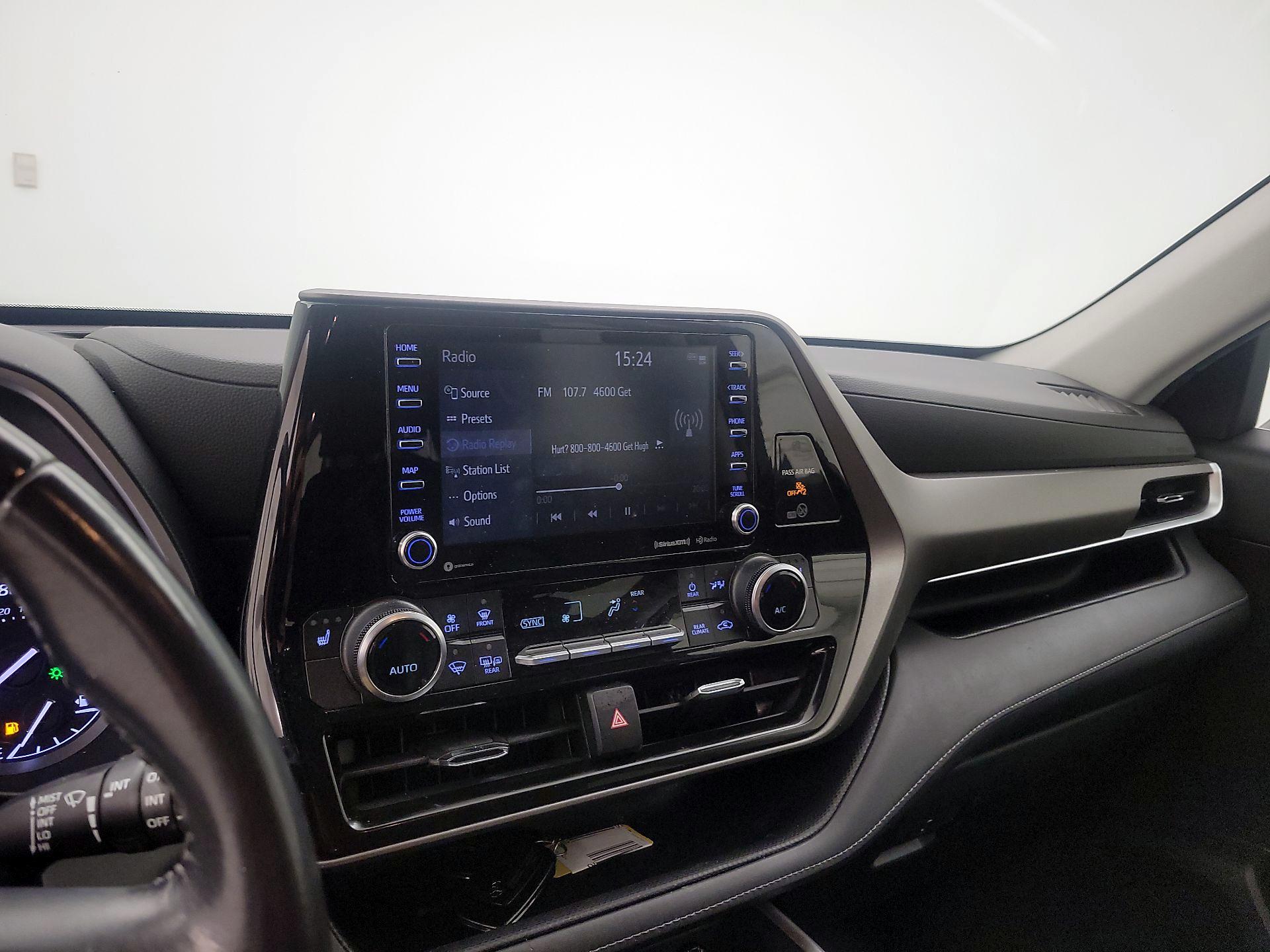 Thumbnail: 2021 Toyota Highlander - 14