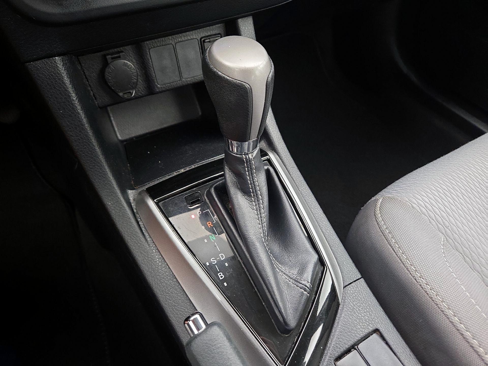 Thumbnail: 2016 Toyota Corolla - 17