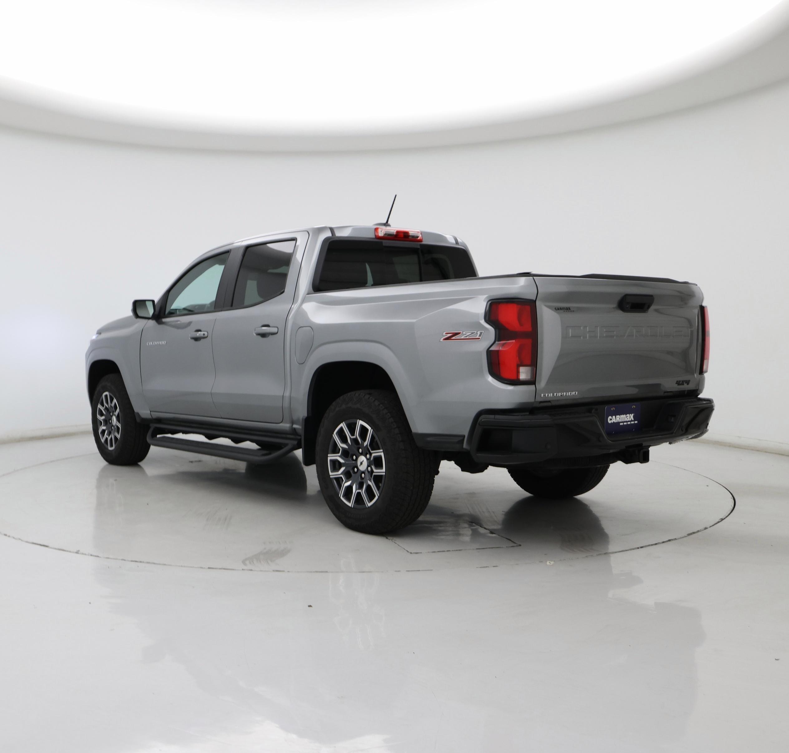 Thumbnail: 2023 Chevrolet Colorado - 2