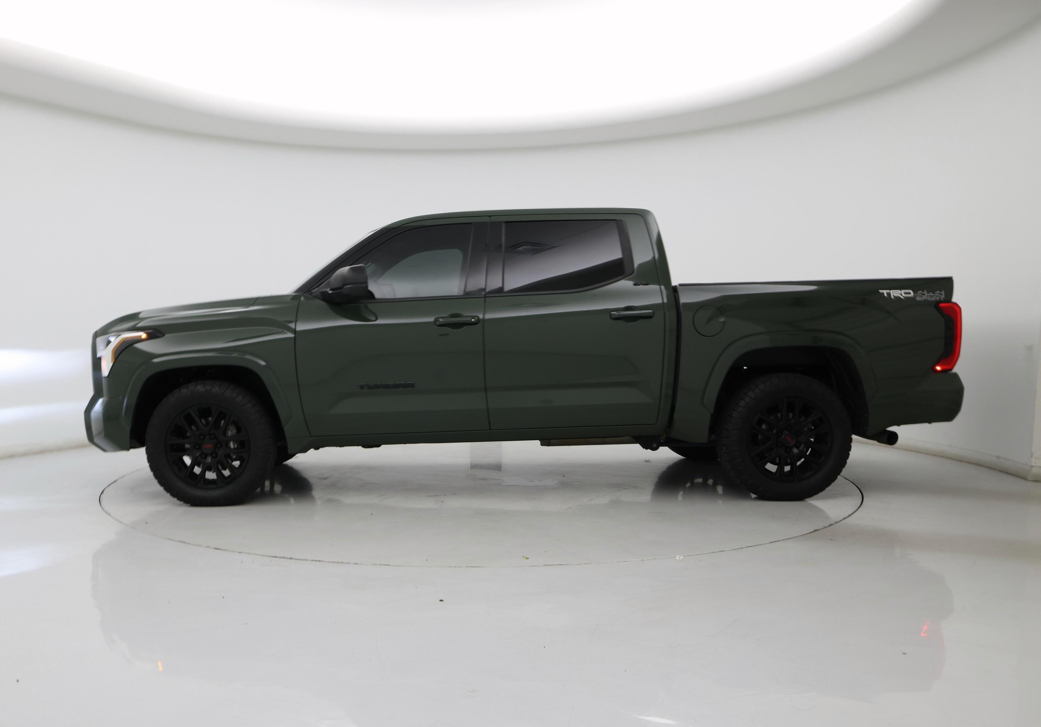 Thumbnail: 2022 Toyota Tundra - 3