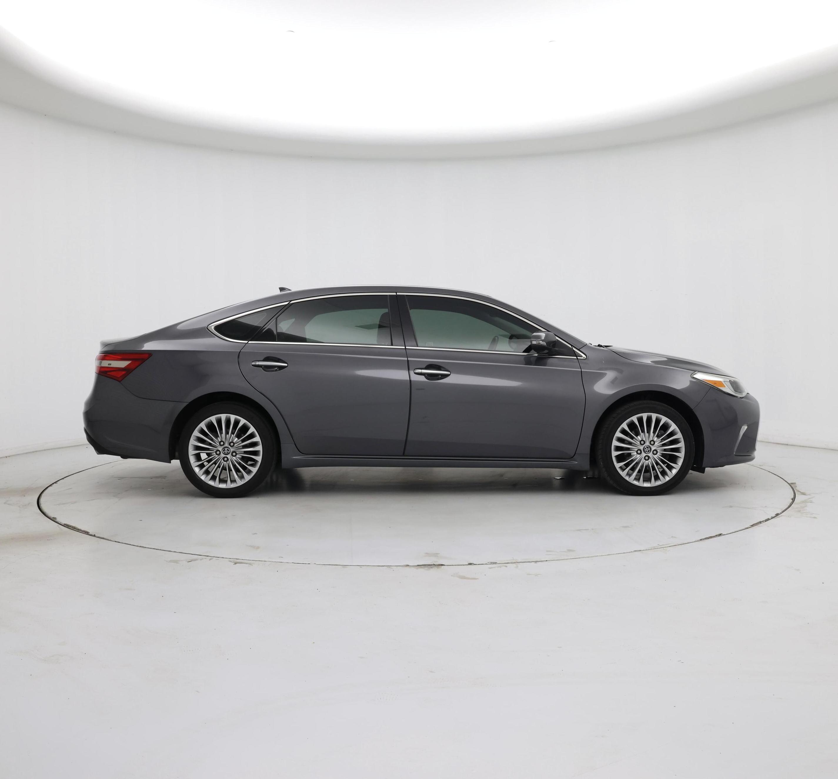 Thumbnail: 2018 Toyota Avalon - 7