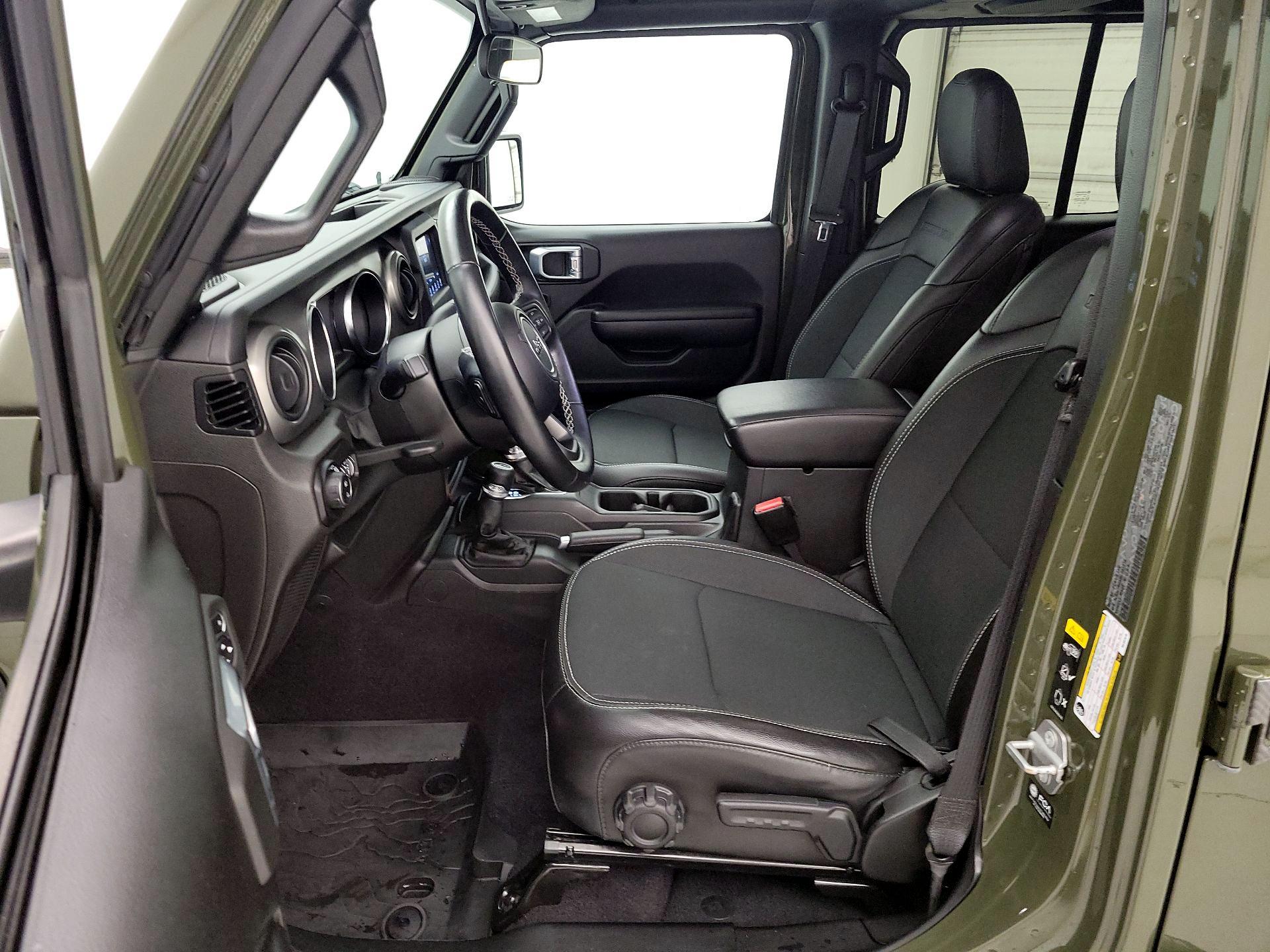 Thumbnail: 2021 Jeep Gladiator - 11