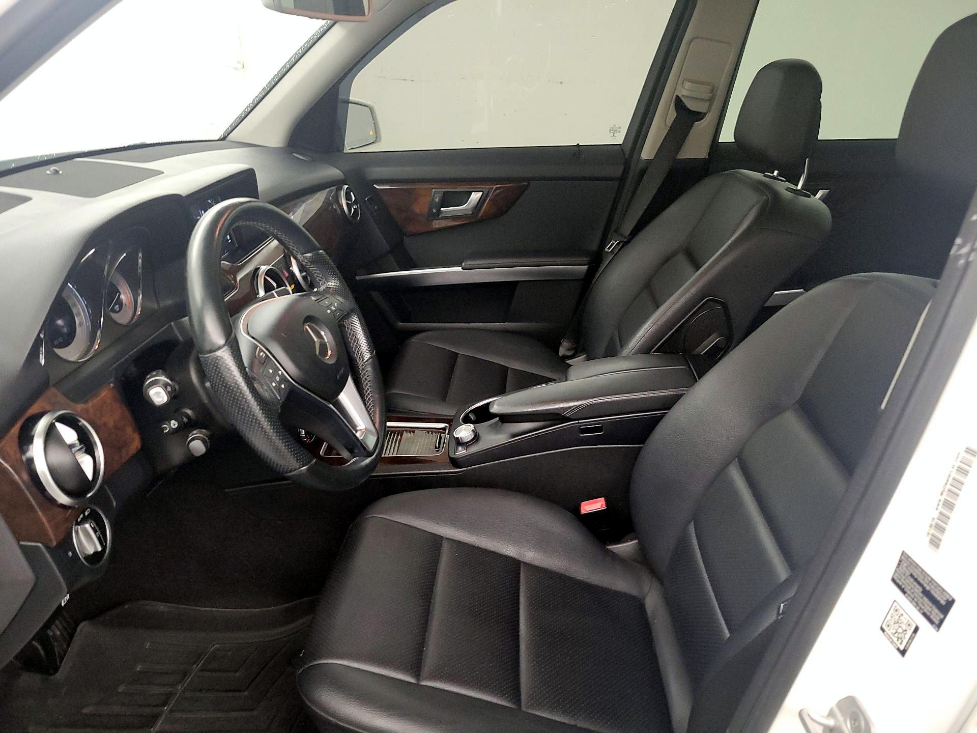 Thumbnail: 2015 Mercedes-Benz GLK - 11