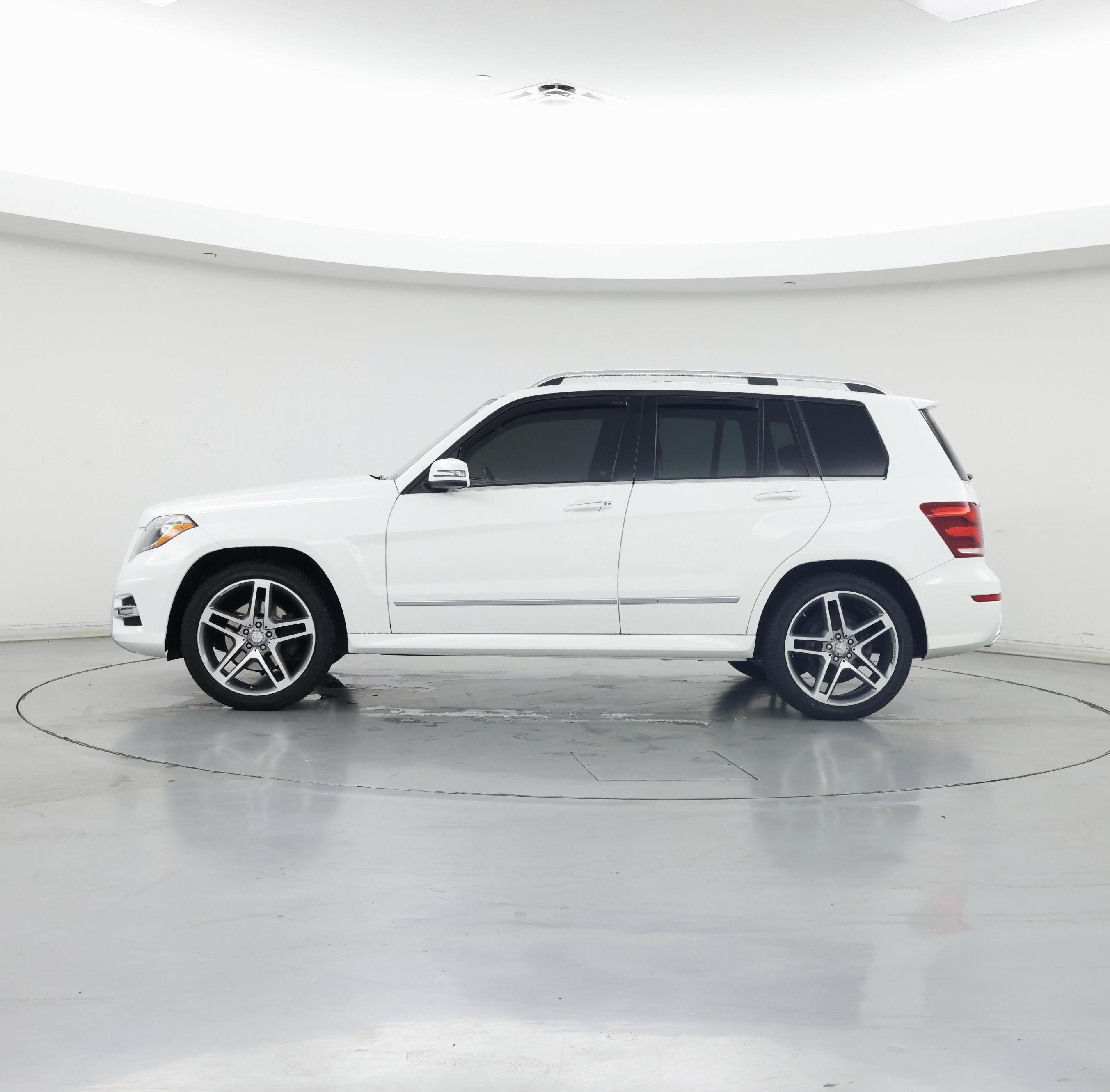 Thumbnail: 2015 Mercedes-Benz GLK - 3