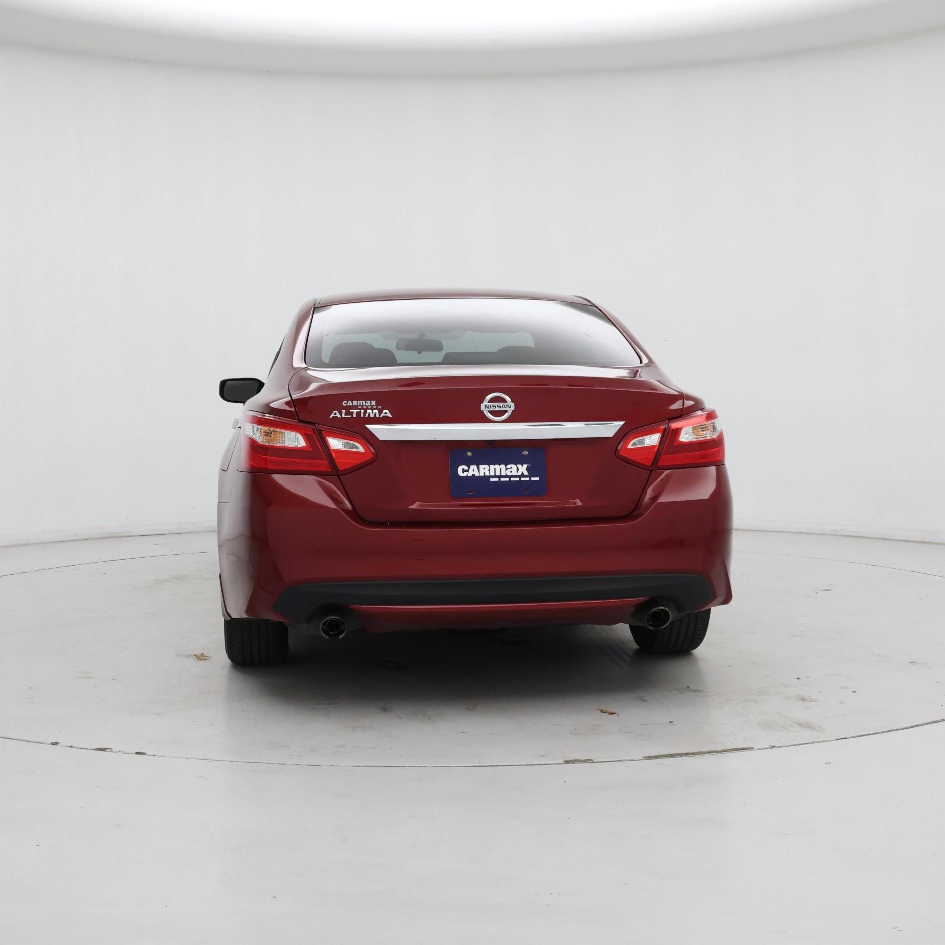 Thumbnail: 2017 Nissan Altima - 6