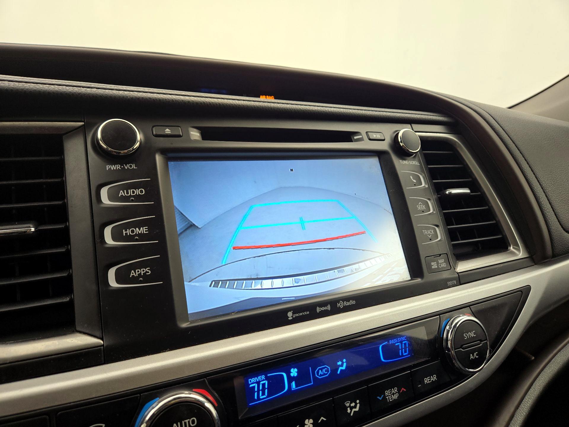 Thumbnail: 2017 Toyota Highlander - 15