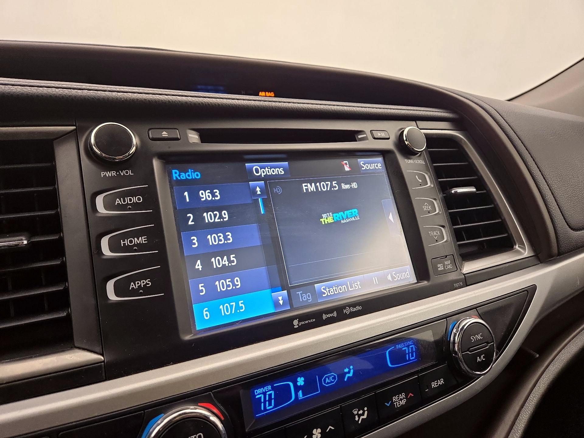 Thumbnail: 2017 Toyota Highlander - 16