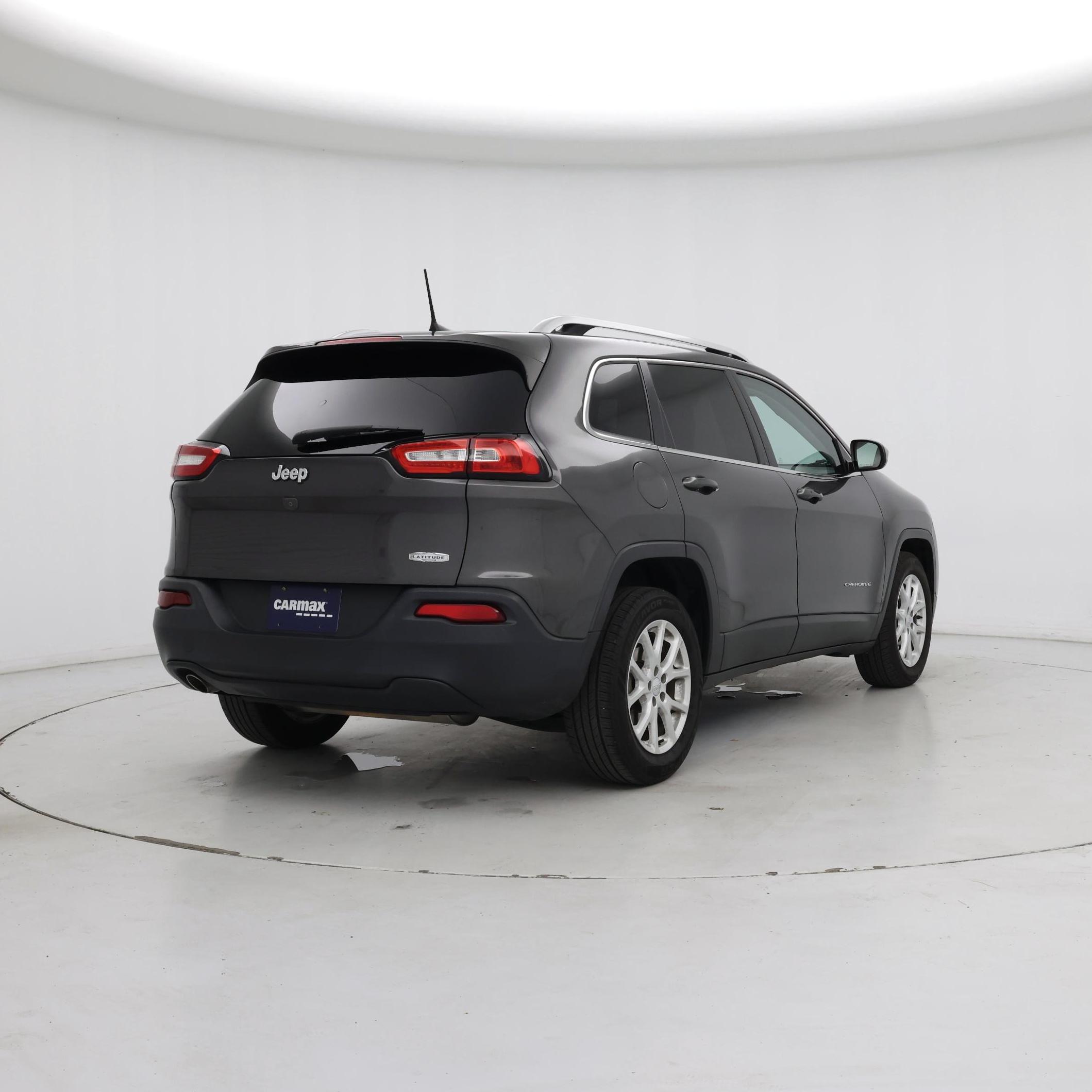Thumbnail: 2018 Jeep Cherokee - 8