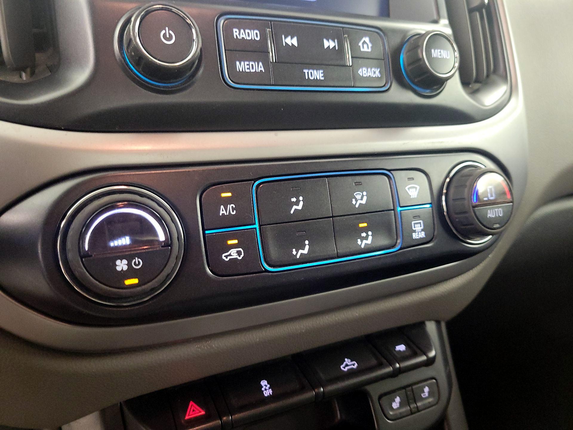 Thumbnail: 2015 Chevrolet Colorado - 16