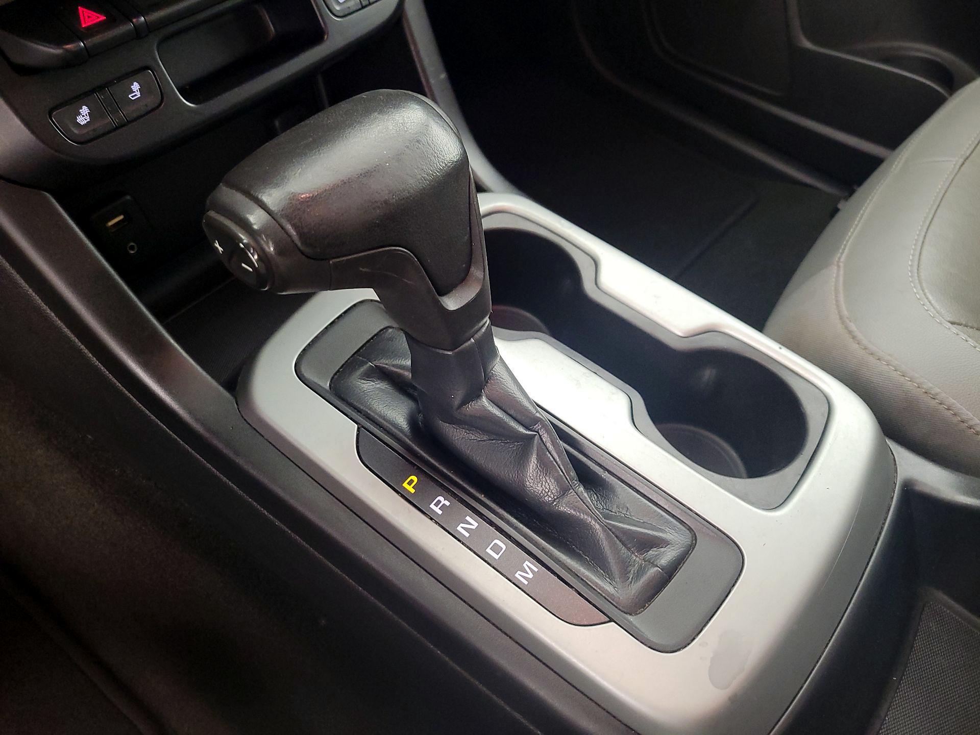 Thumbnail: 2015 Chevrolet Colorado - 17