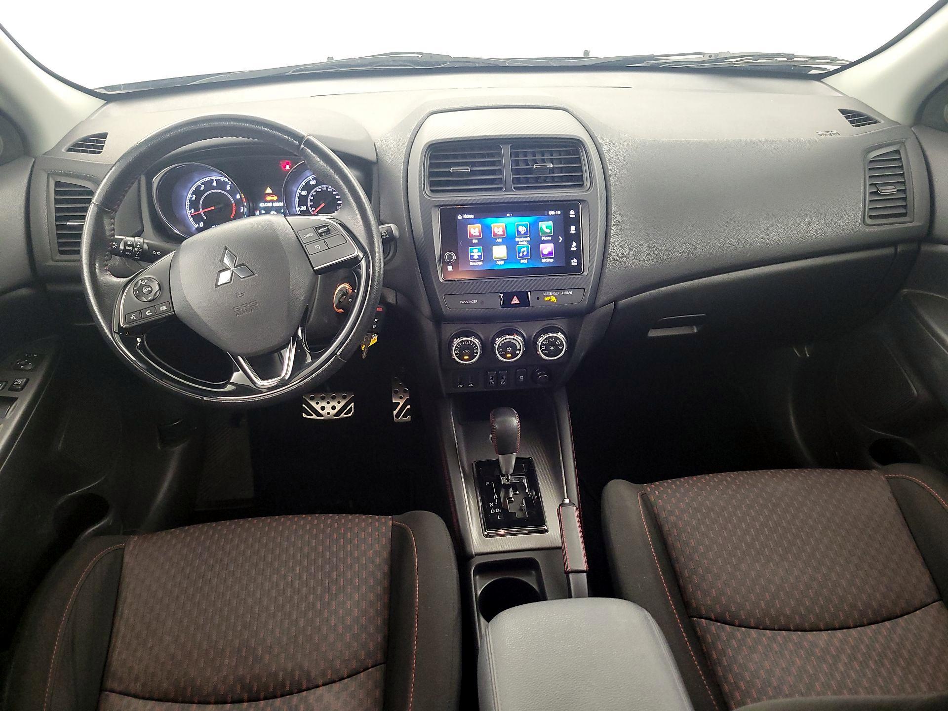 Thumbnail: 2019 Mitsubishi Outlander Sport - 9