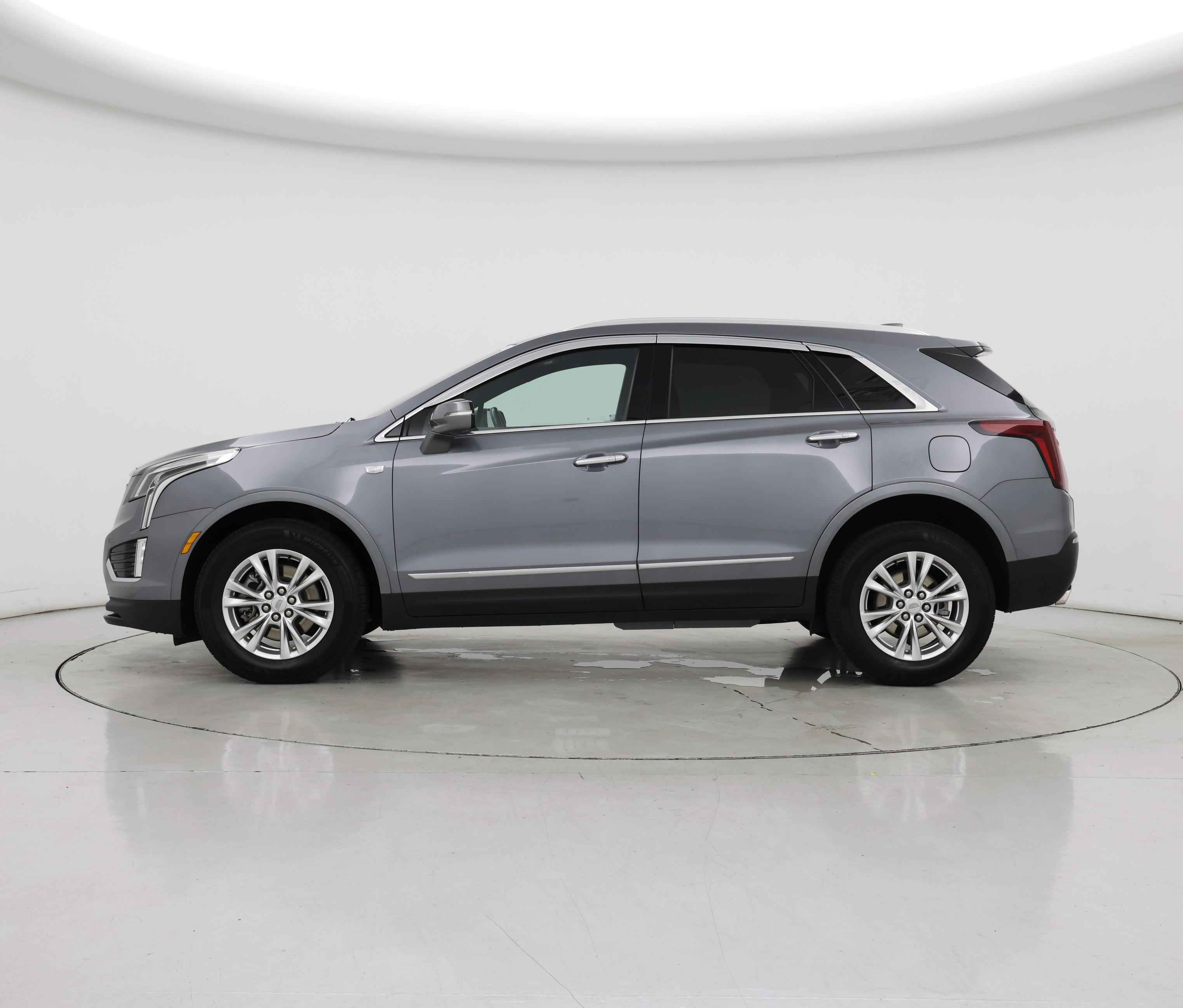 Thumbnail: 2021 Cadillac XT5 - 3
