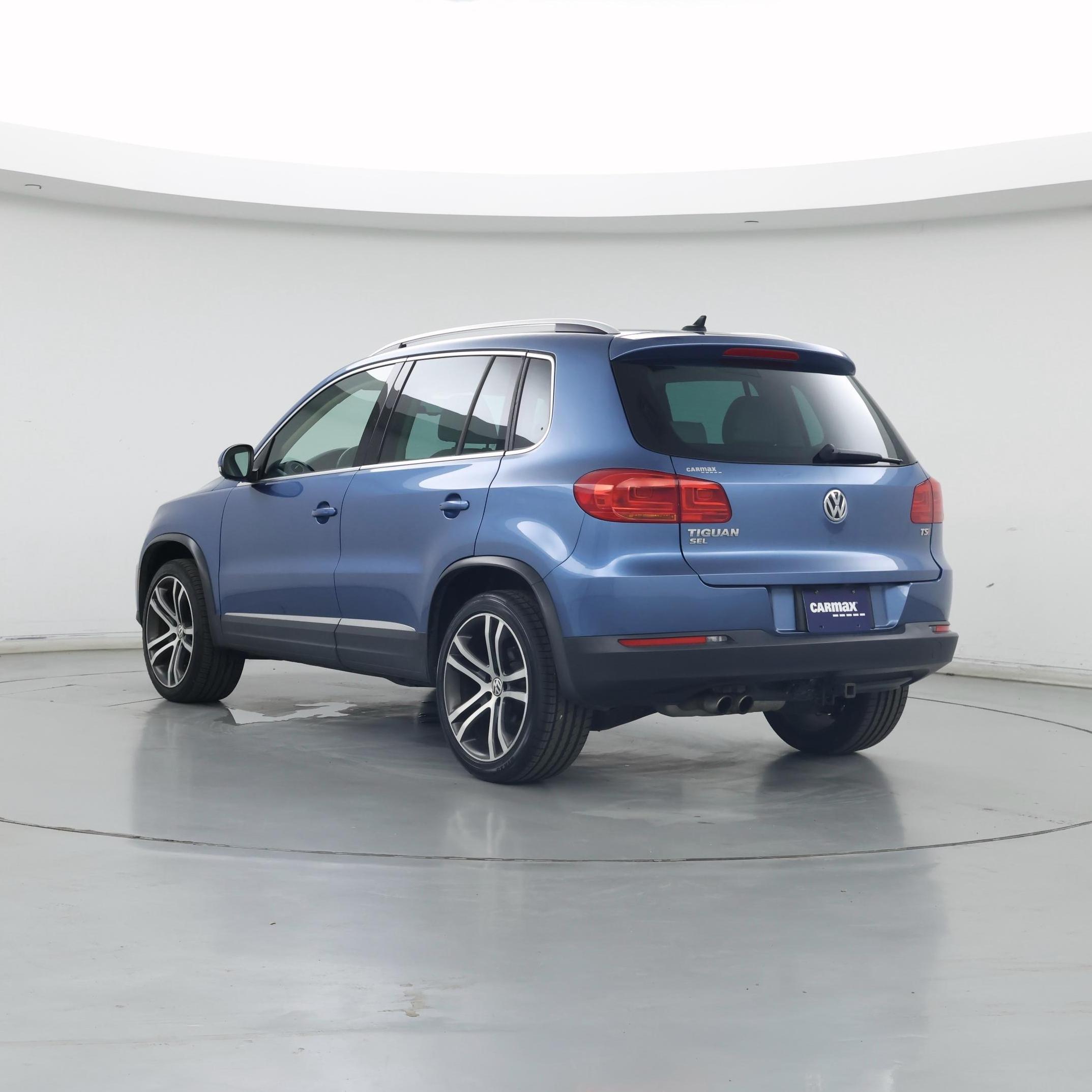 Thumbnail: 2017 Volkswagen Tiguan - 2