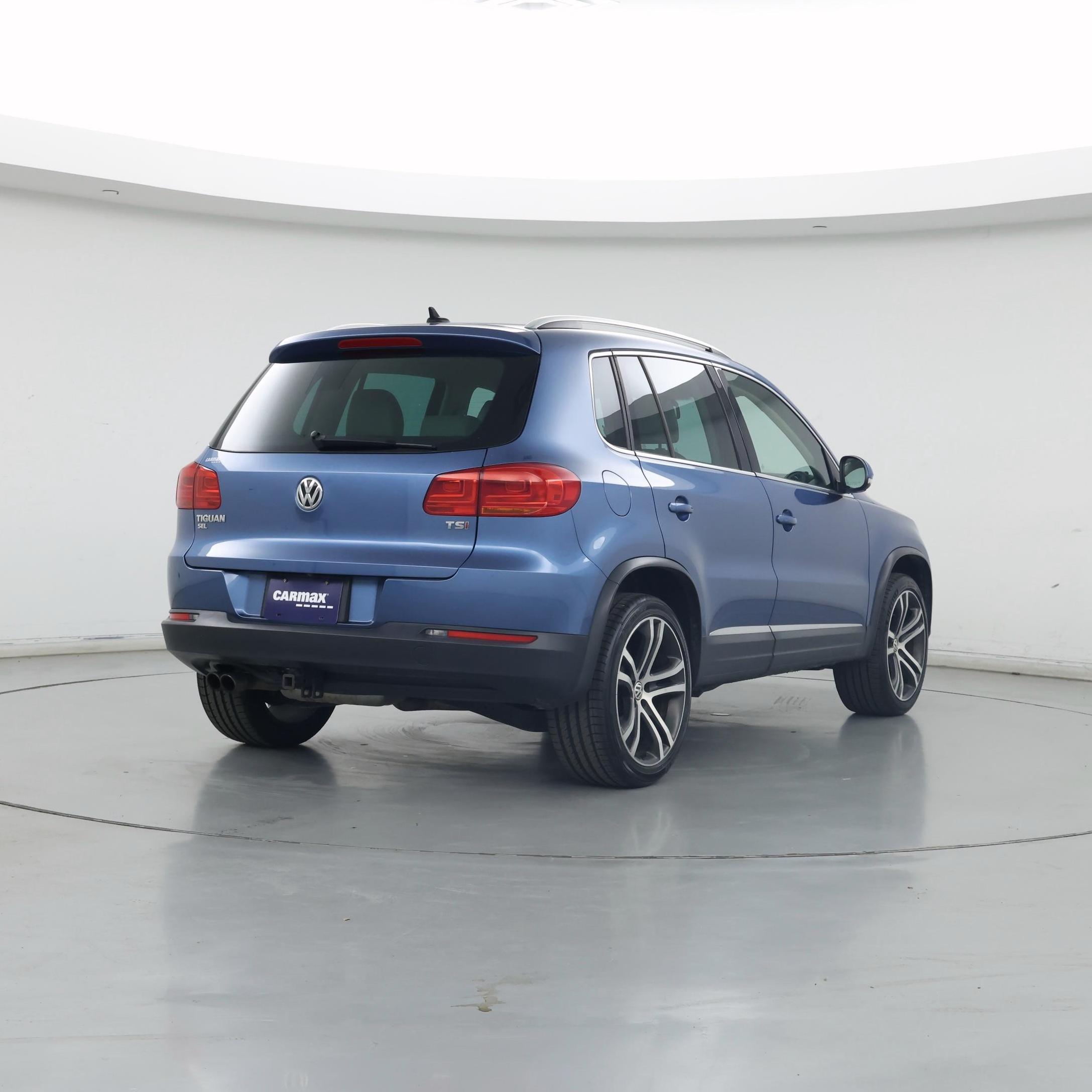 Thumbnail: 2017 Volkswagen Tiguan - 8