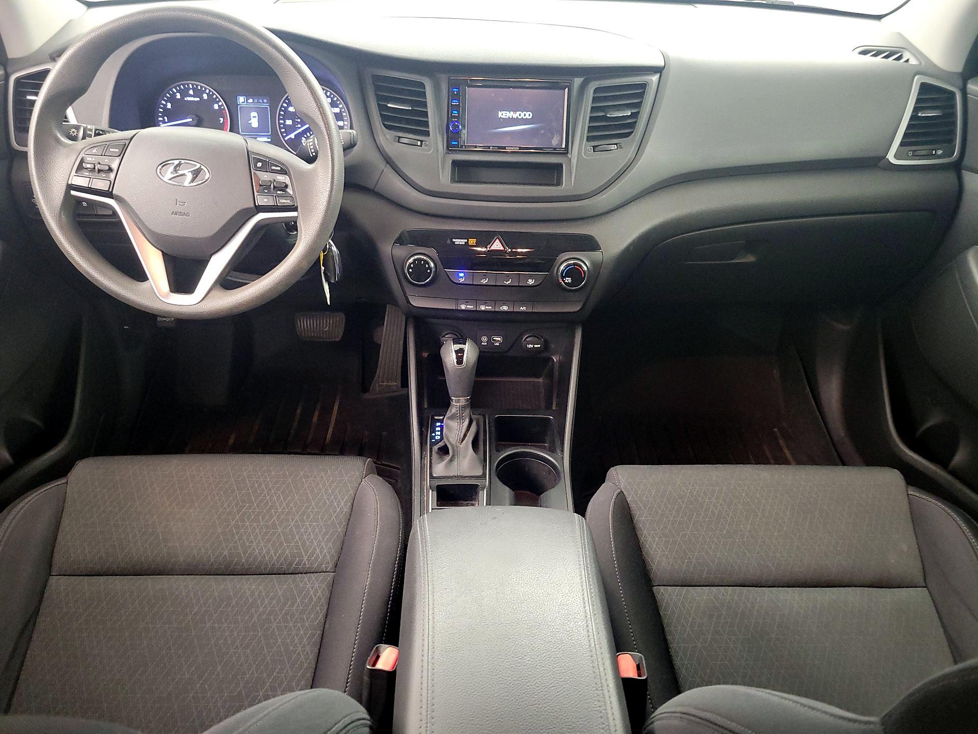Thumbnail: 2016 Hyundai Tucson - 9