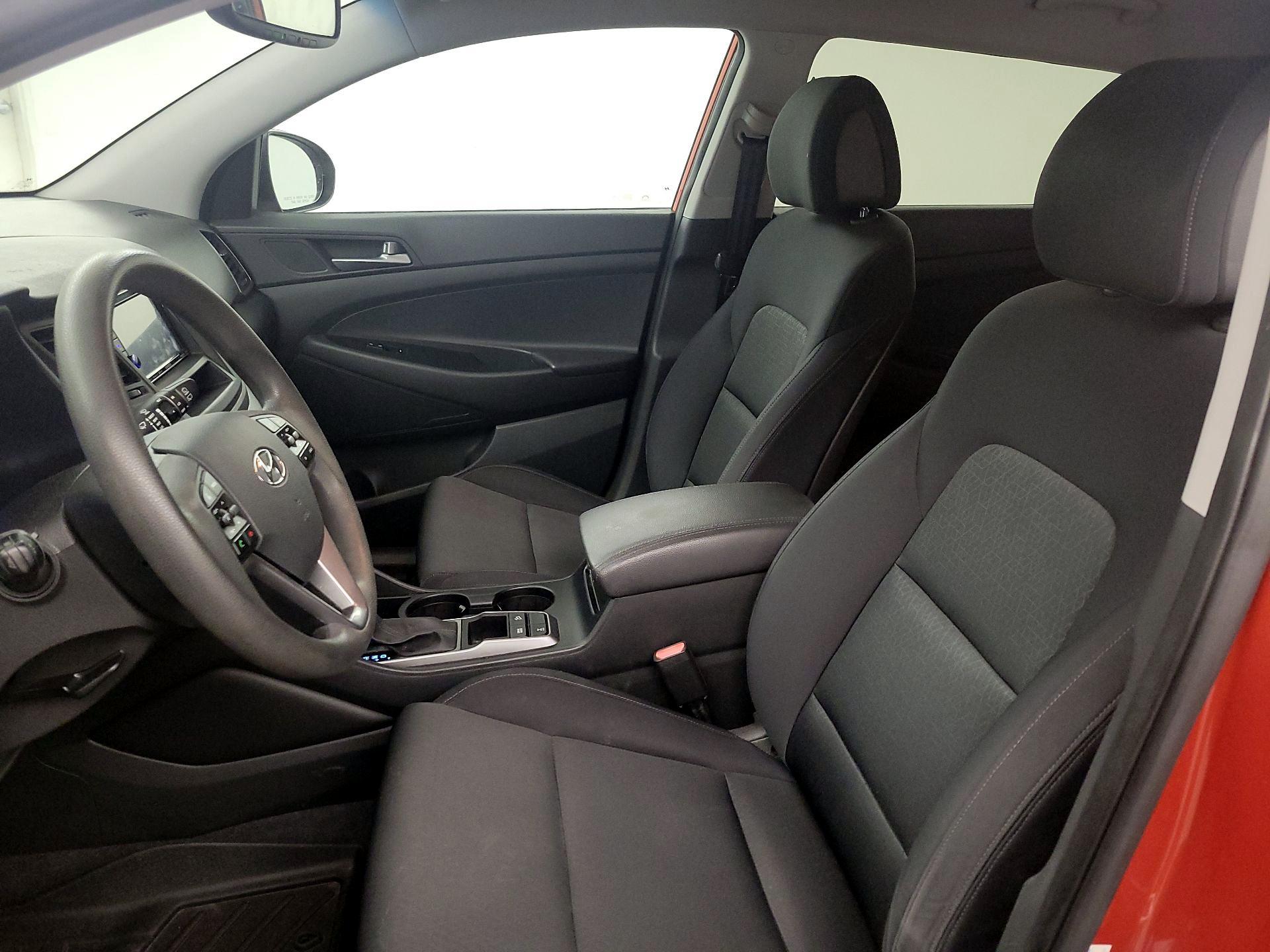 Thumbnail: 2016 Hyundai Tucson - 11