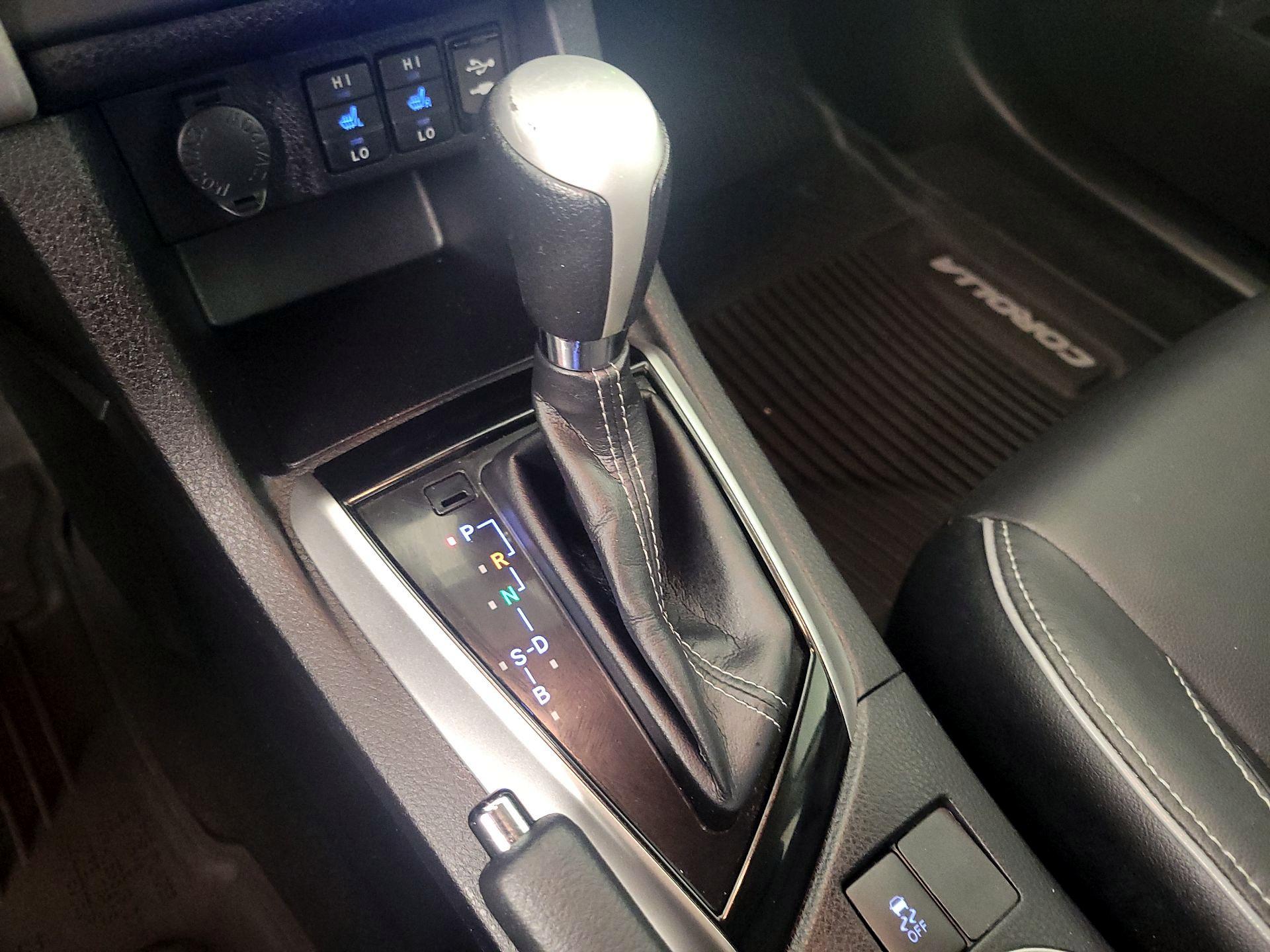 Thumbnail: 2018 Toyota Corolla - 18