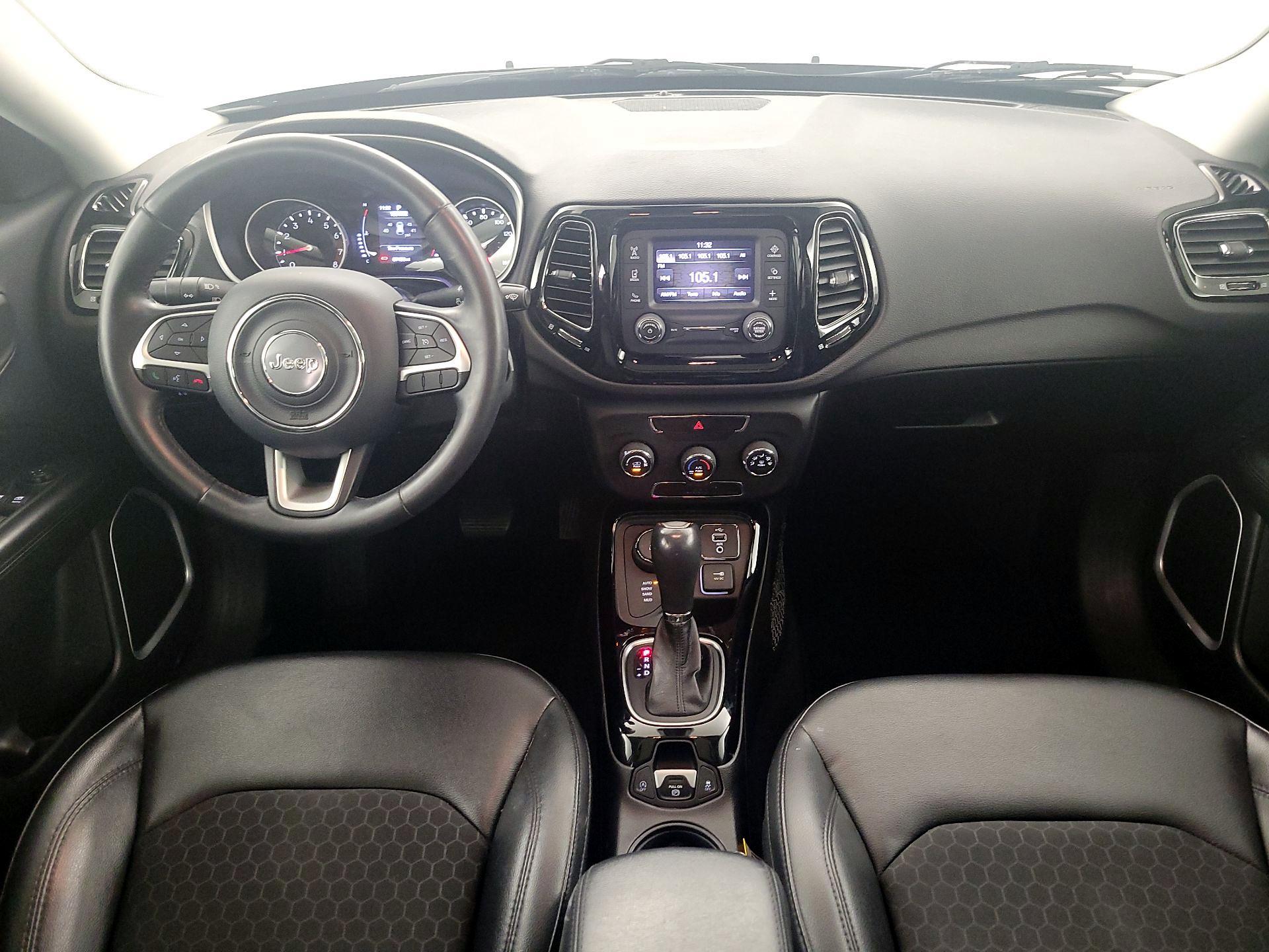 Thumbnail: 2018 Jeep Compass - 9