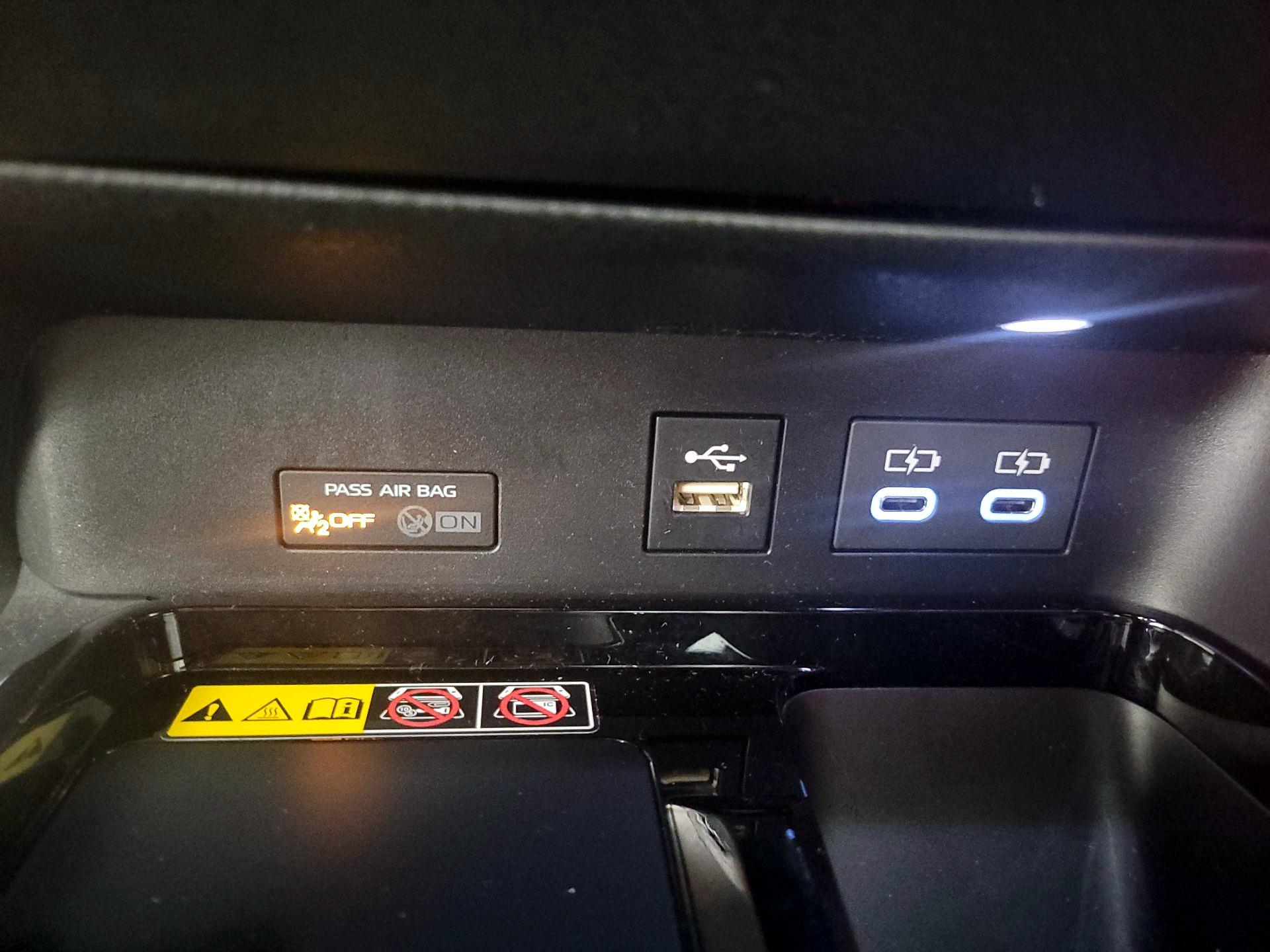 Thumbnail: 2025 Toyota Camry - 19