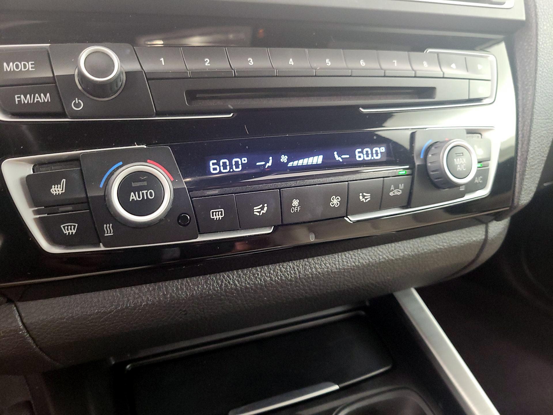 Thumbnail: 2016 BMW 2 Series - 17