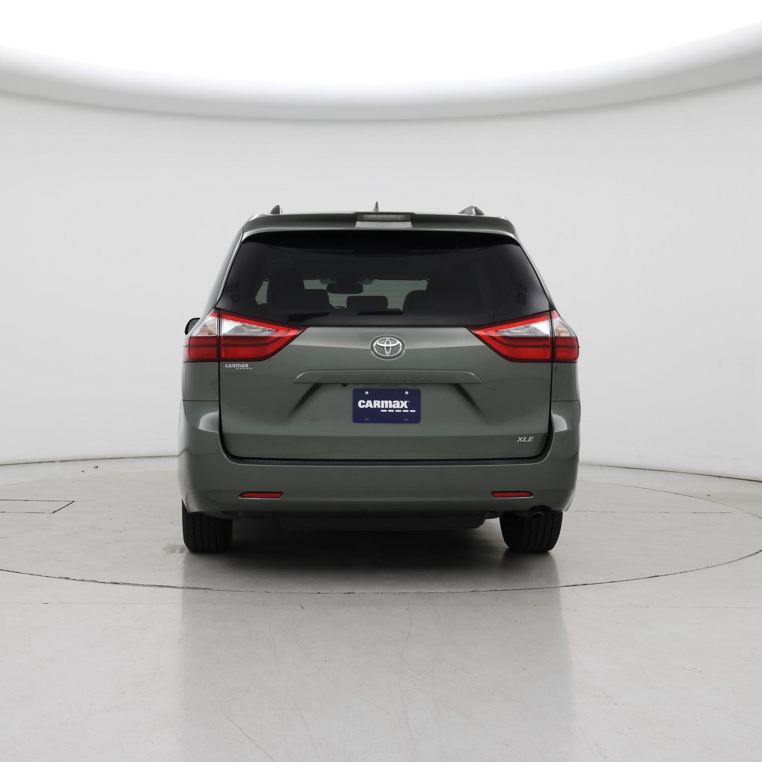 Thumbnail: 2020 Toyota Sienna - 6