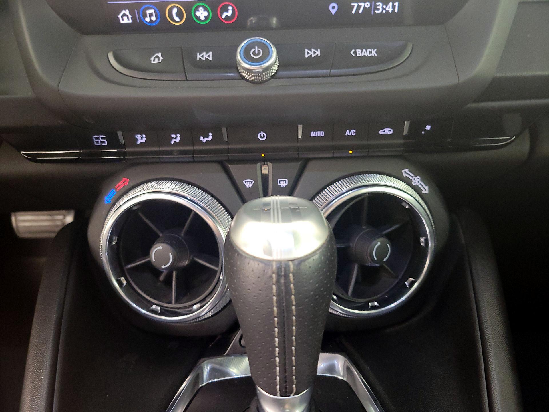 Thumbnail: 2019 Chevrolet Camaro - 15