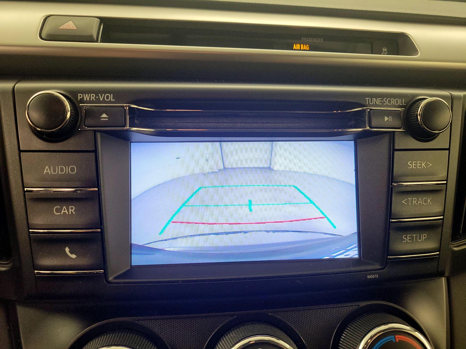 Thumbnail: 2016 Toyota RAV4 - 14