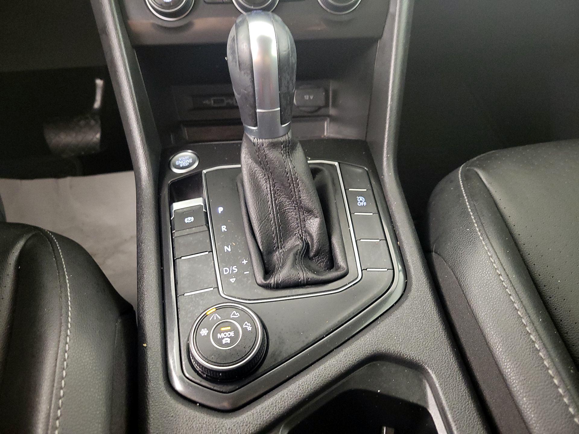 Thumbnail: 2019 Volkswagen Tiguan - 17